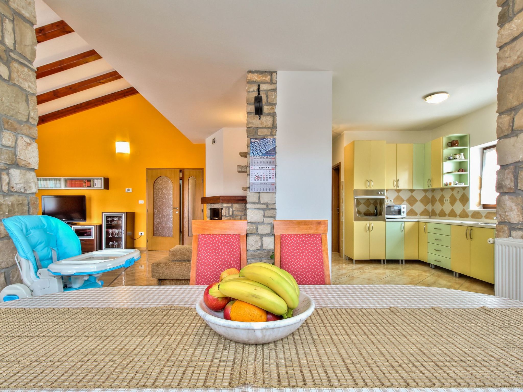 Schöne Ferienvilla Morena mit Pool-Drinnen