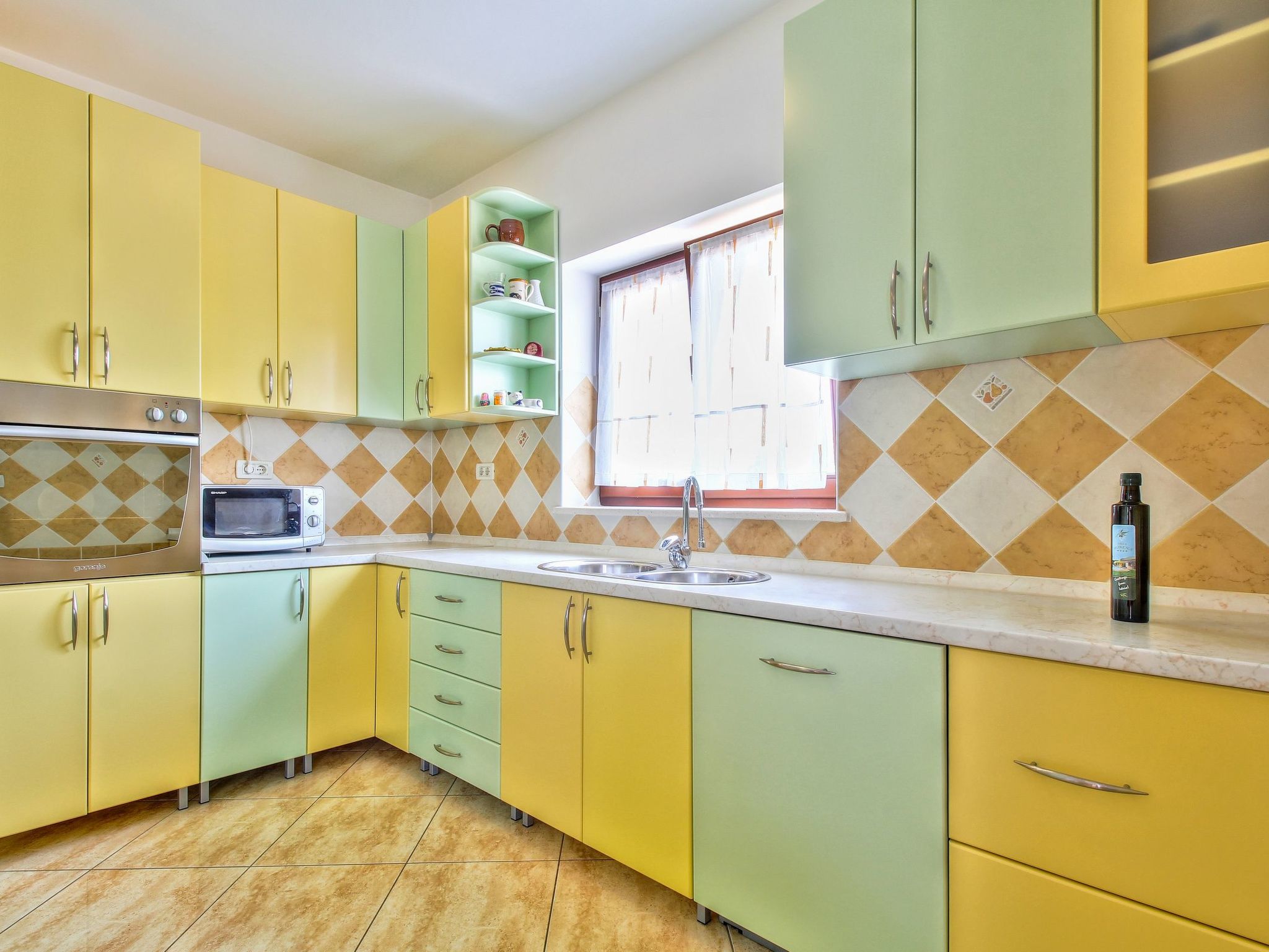 Schöne Ferienvilla Morena mit Pool-Drinnen