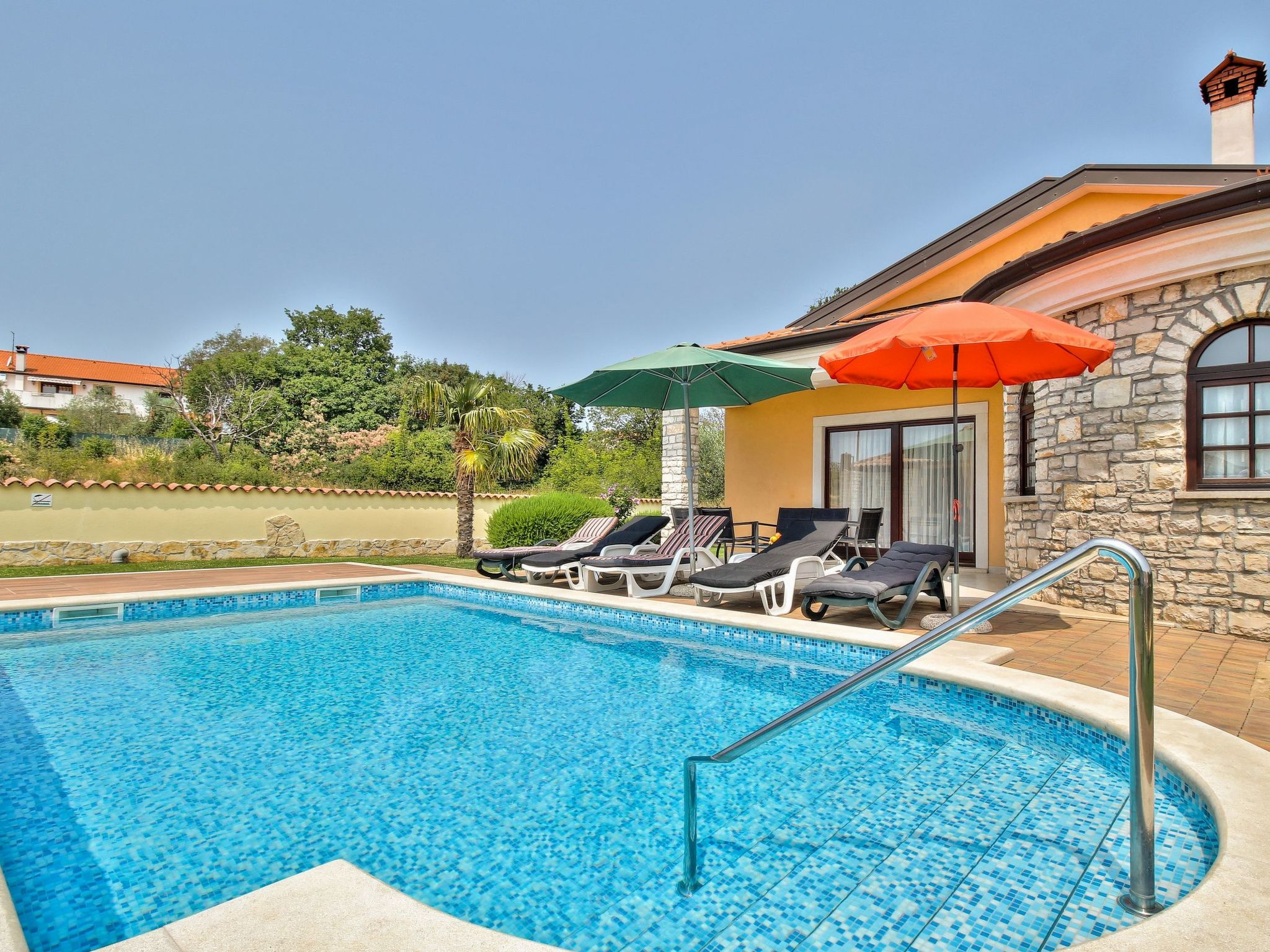 Schöne Ferienvilla Morena mit Pool-Drinnen