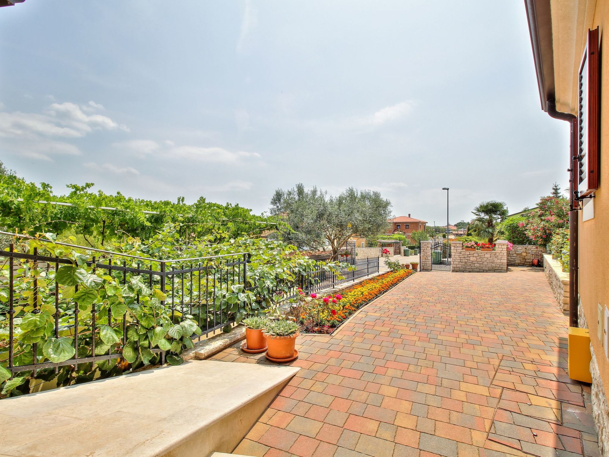 Schöne Ferienvilla Morena mit Pool-Drinnen