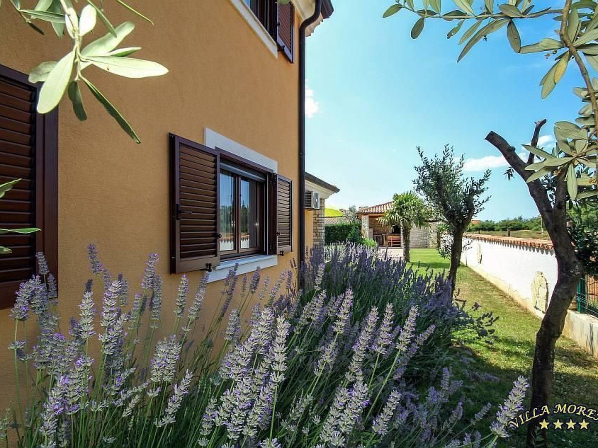 Schöne Ferienvilla Morena mit Pool-Drinnen