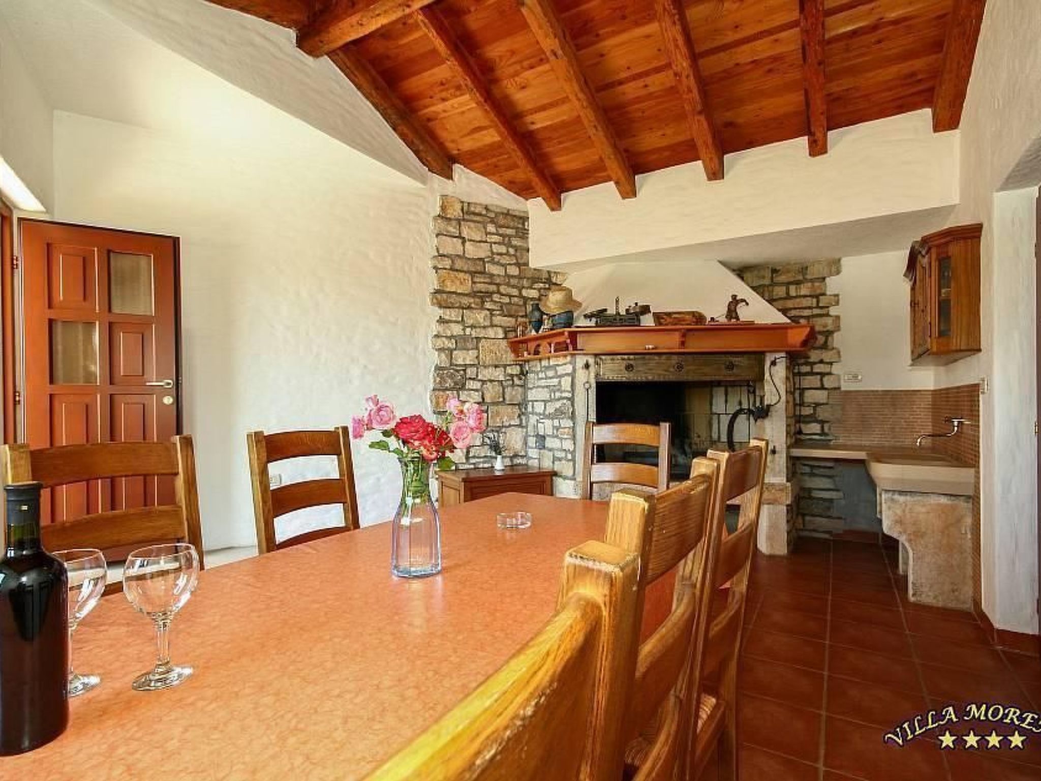 Schöne Ferienvilla Morena mit Pool-Drinnen