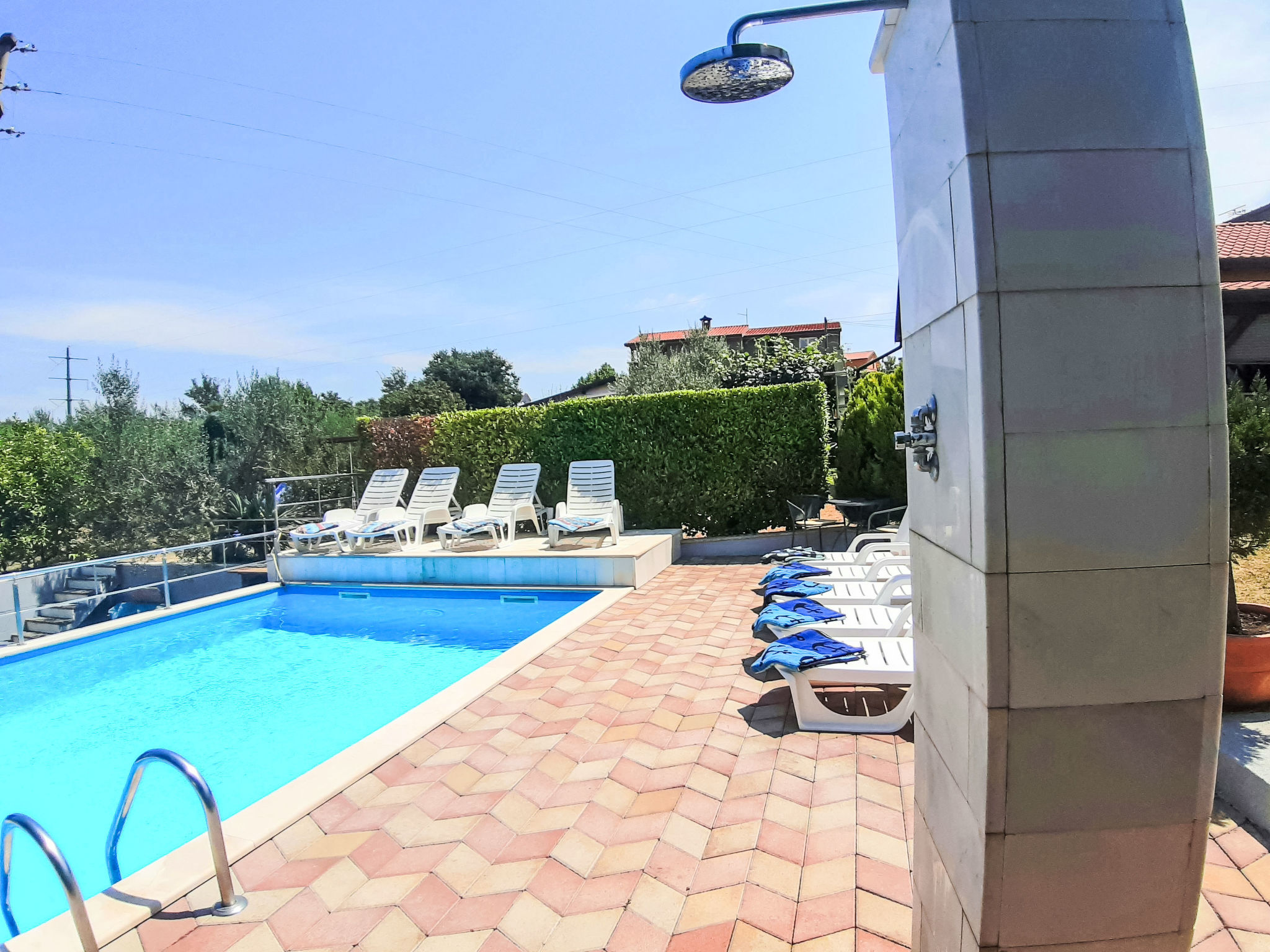 Mit beheiztem Pool - Dehors