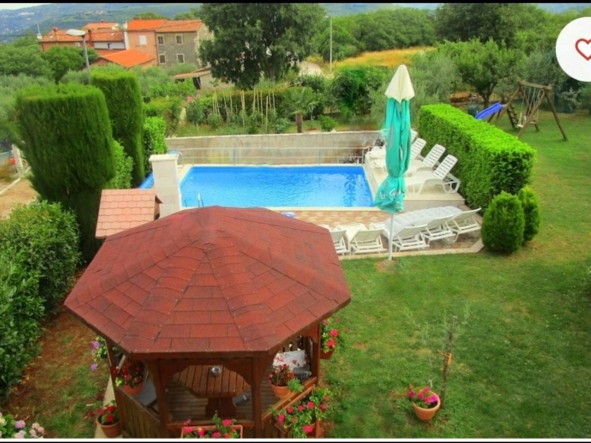 Mit beheiztem Pool-Drinnen