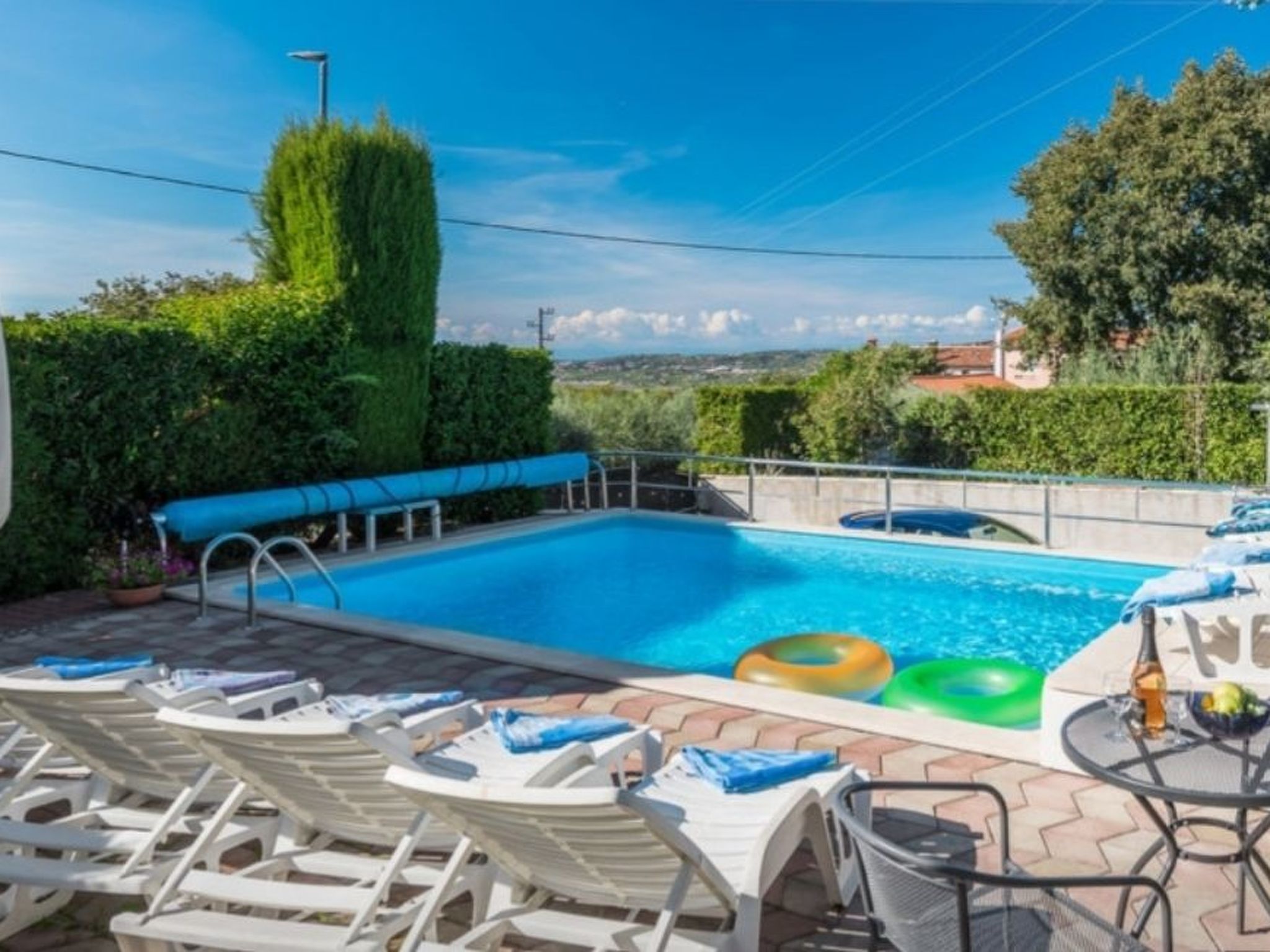 Mit beheiztem Pool-Drinnen