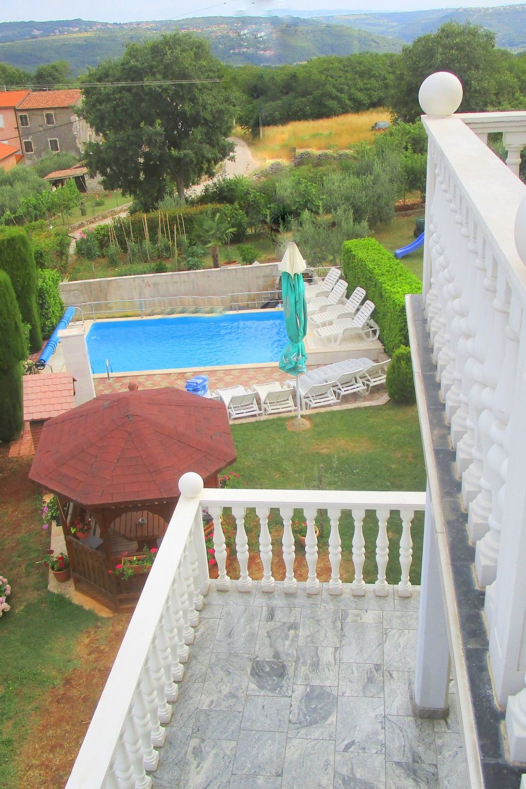 Mit beheiztem Pool-Drinnen