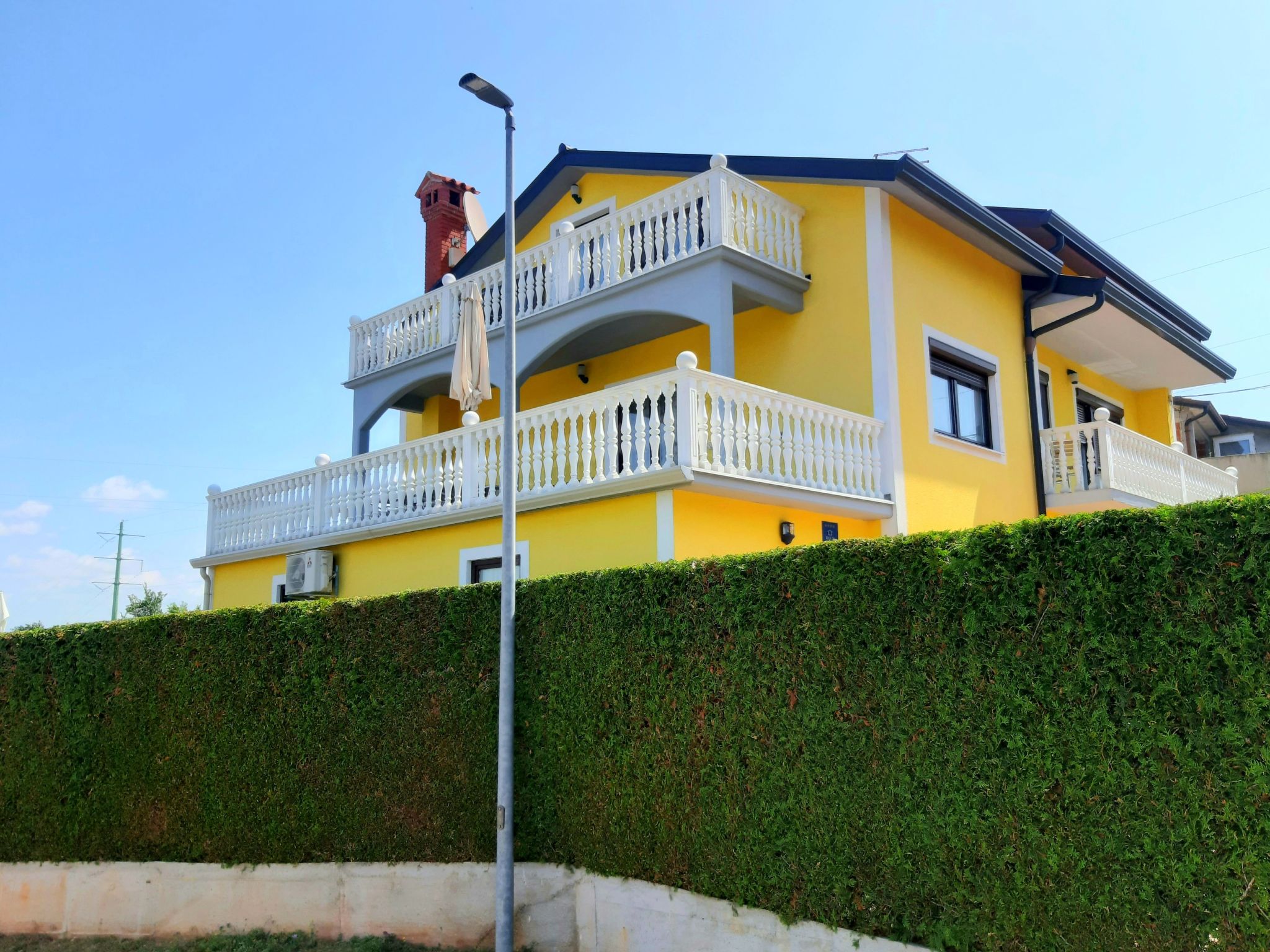 Mit beheiztem Pool-Drinnen