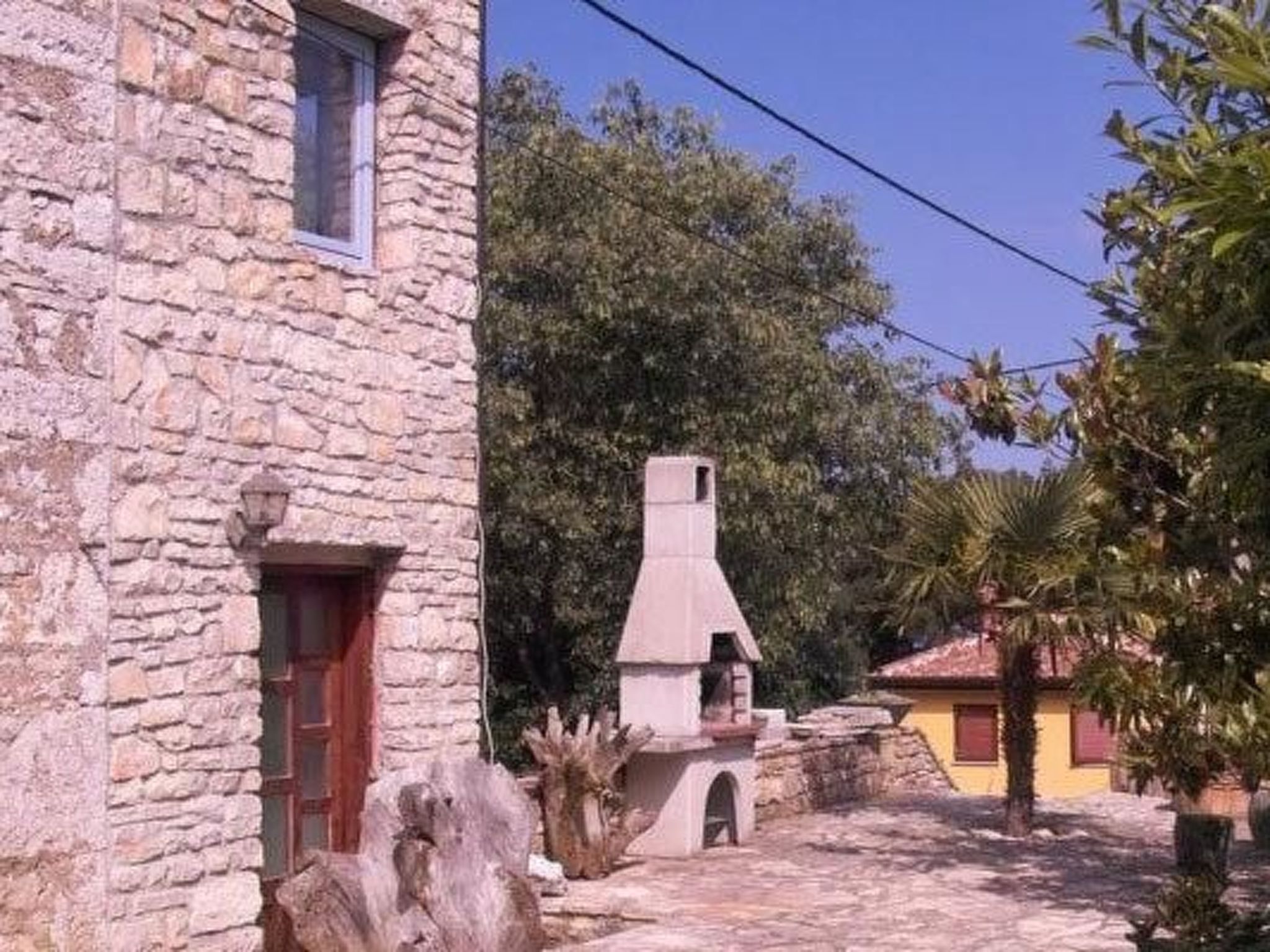 Steinhaus Kastel-Inside