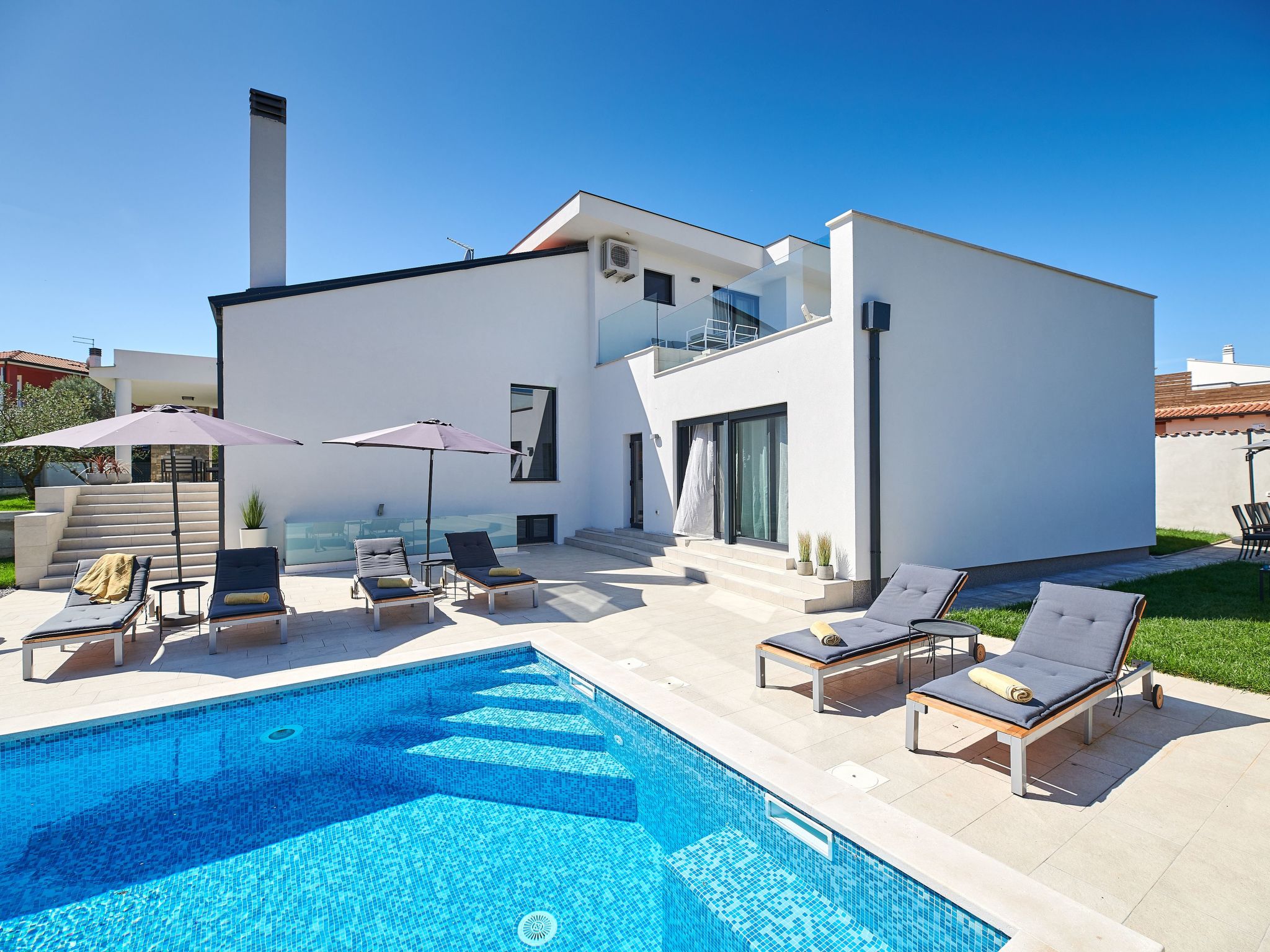 Villa Dolcea - Elegant und stilvoll mit Pool-Drinnen