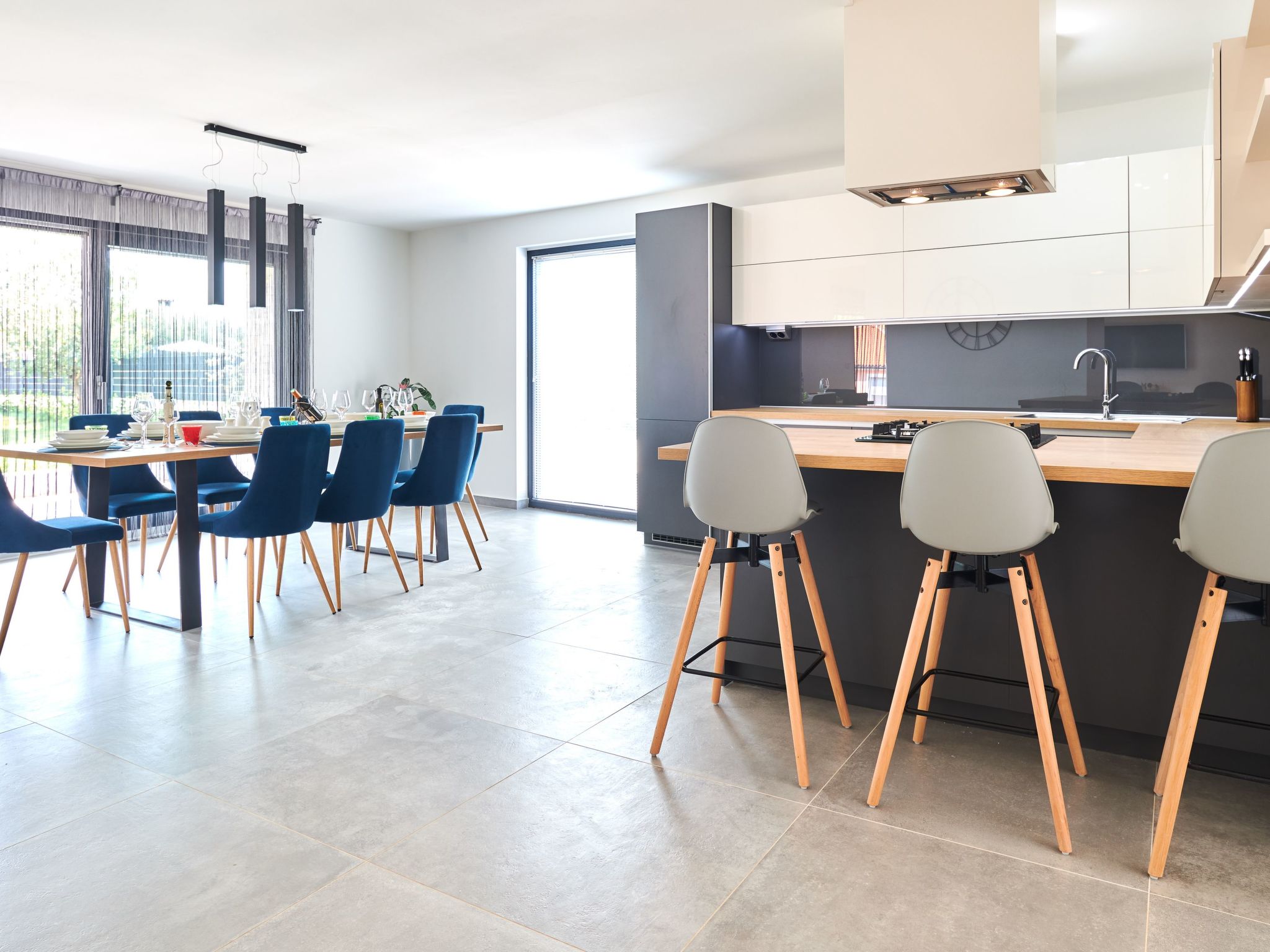 Villa Dolcea - Elegant und stilvoll mit Pool-Drinnen