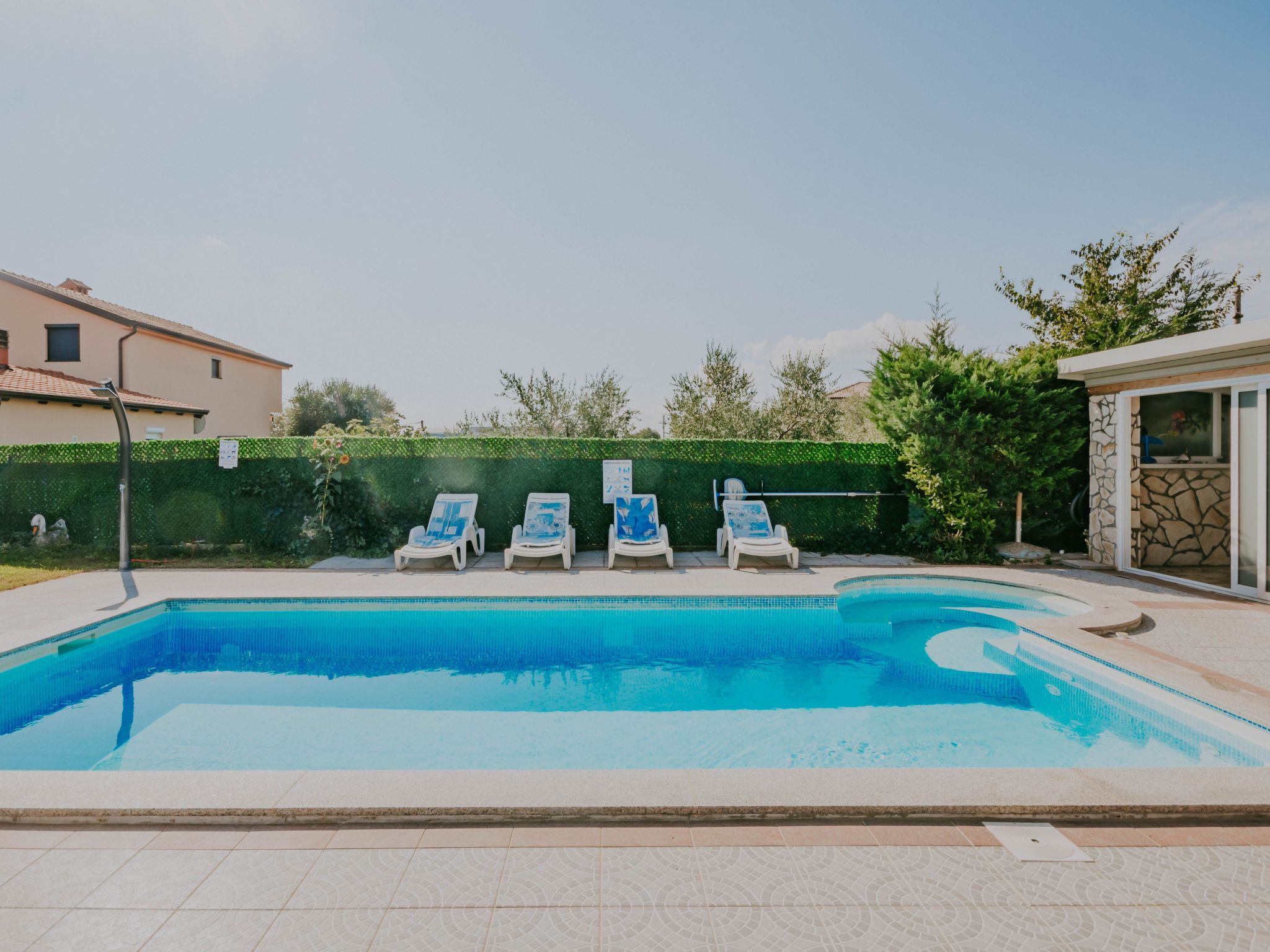 Zweistöckiges Ferienhaus Villa Dany-Drinnen
