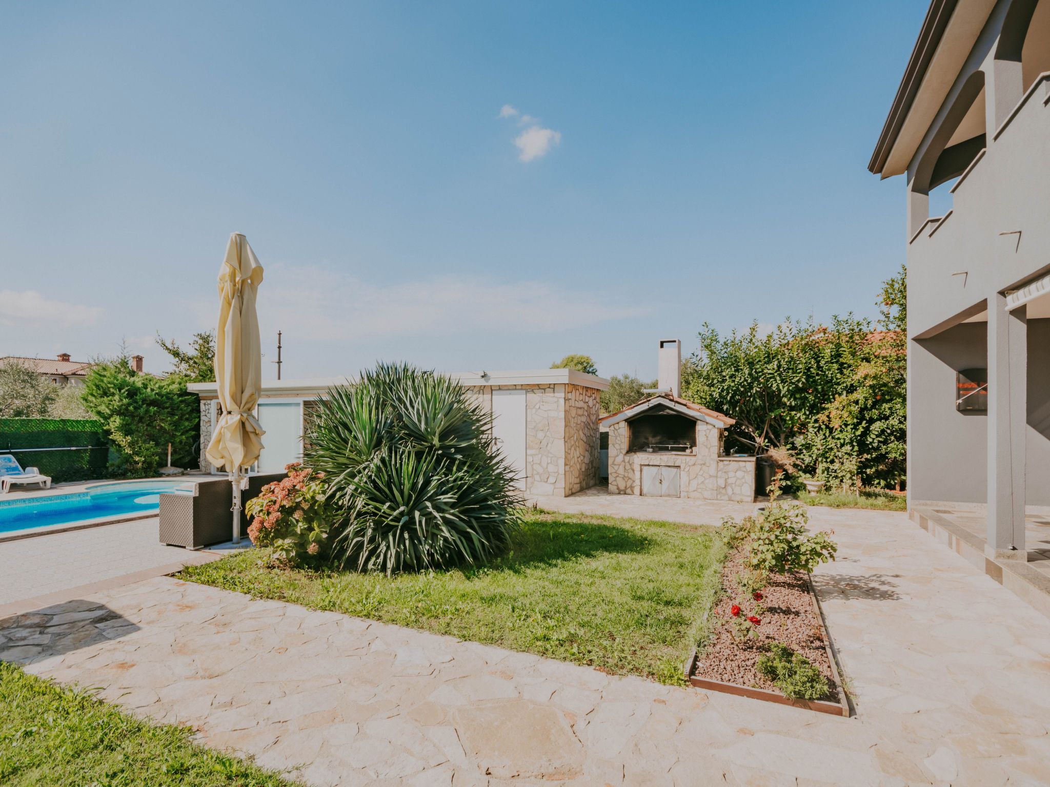 Zweistöckiges Ferienhaus Villa Dany-Drinnen