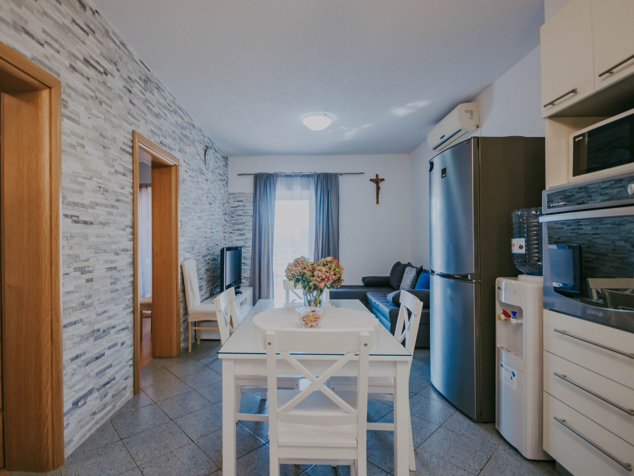 Zweistöckiges Ferienhaus Villa Dany-Drinnen