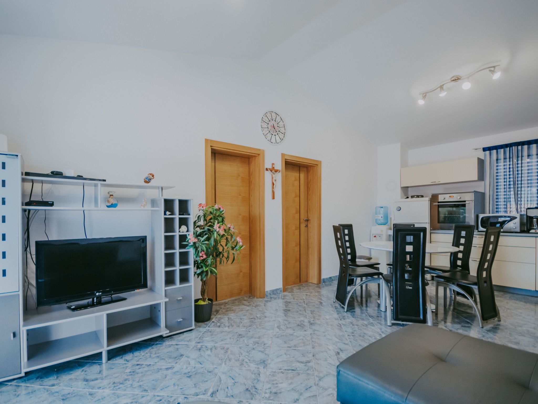 Zweistöckiges Ferienhaus Villa Dany-Drinnen