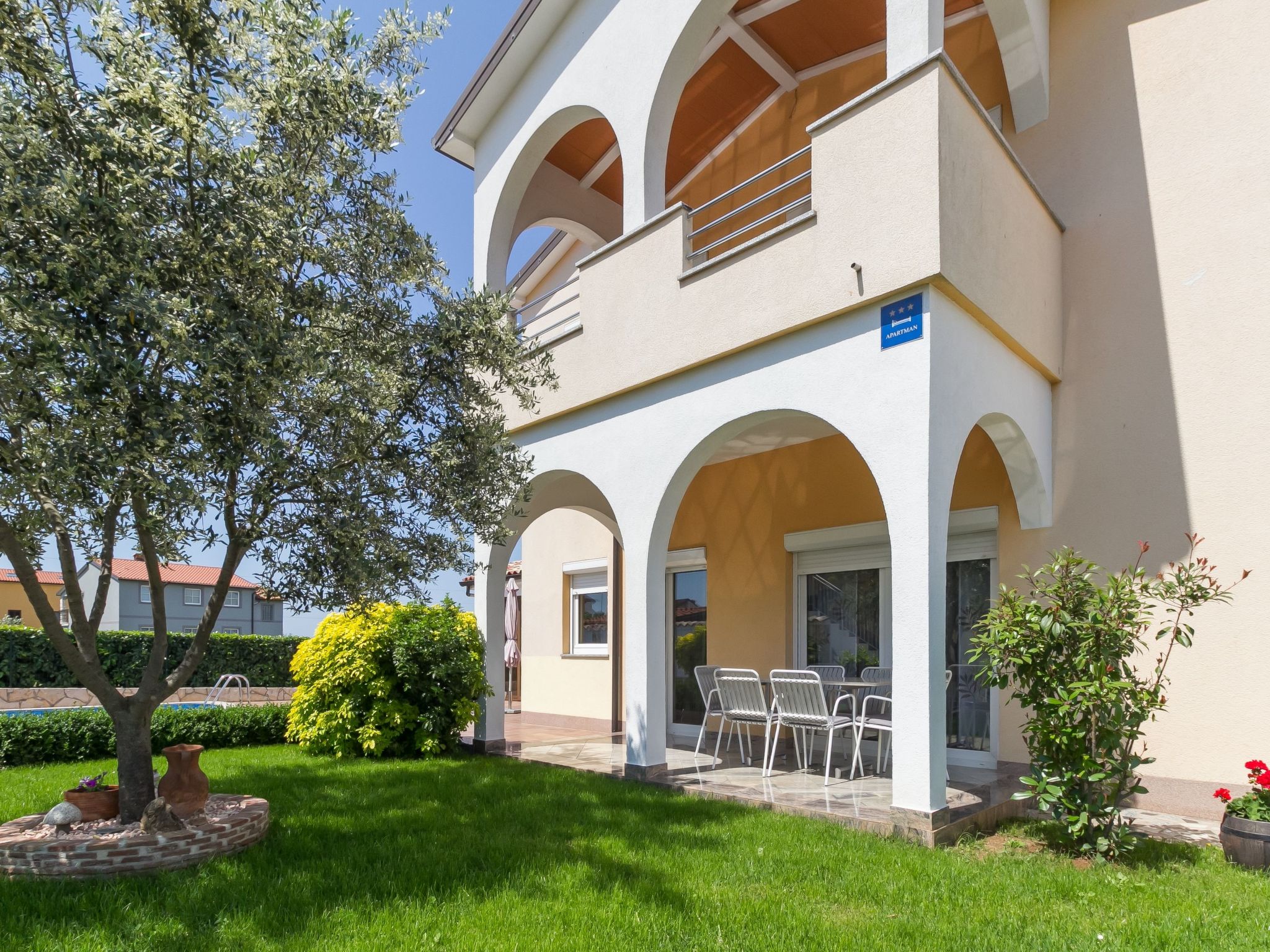 Schönes Ferienhaus mit Swimmingpool