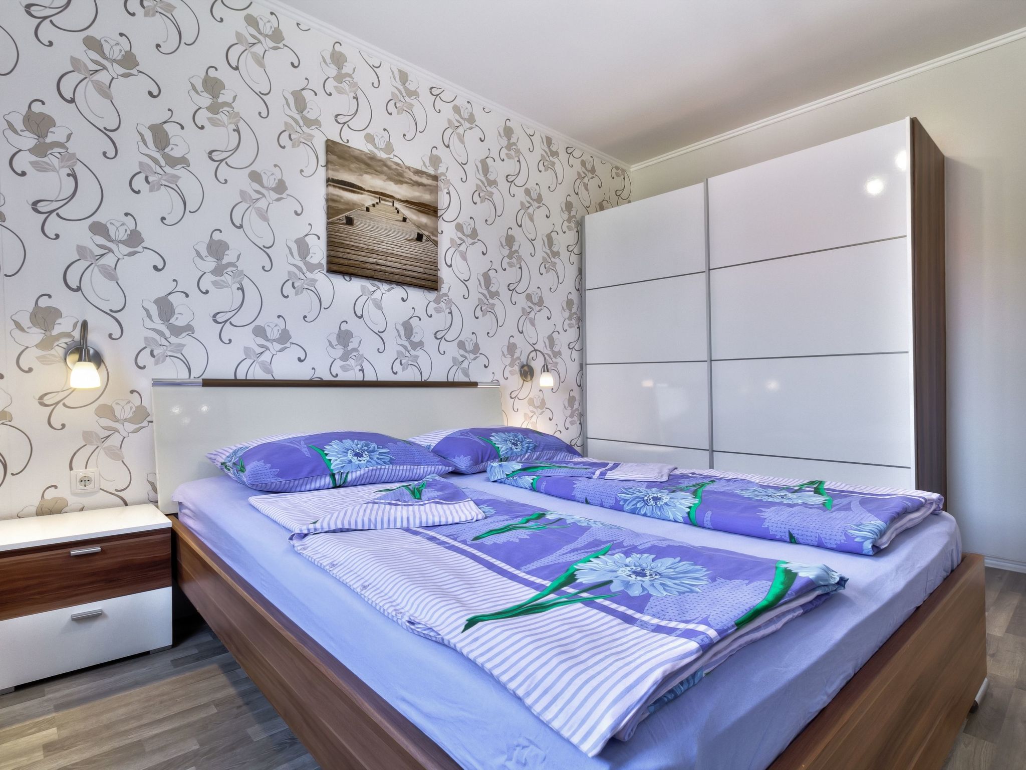 Schönes Ferienhaus mit Swimmingpool-Image-tags.info