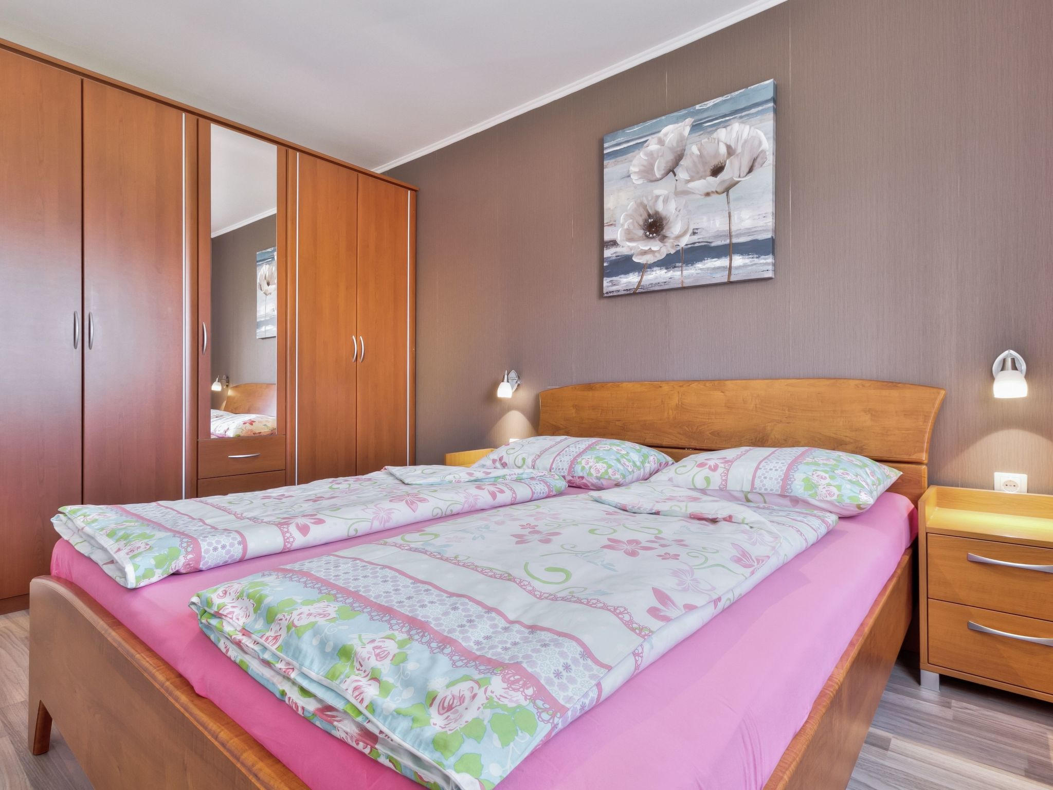 Schönes Ferienhaus mit Swimmingpool-Image-tags.info