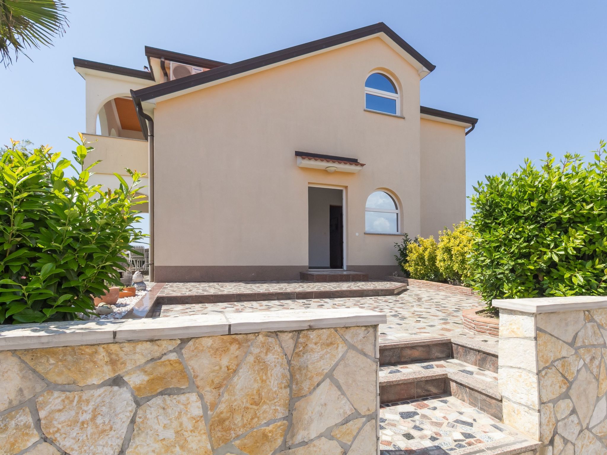 Schönes Ferienhaus mit Swimmingpool-Image-tags.info