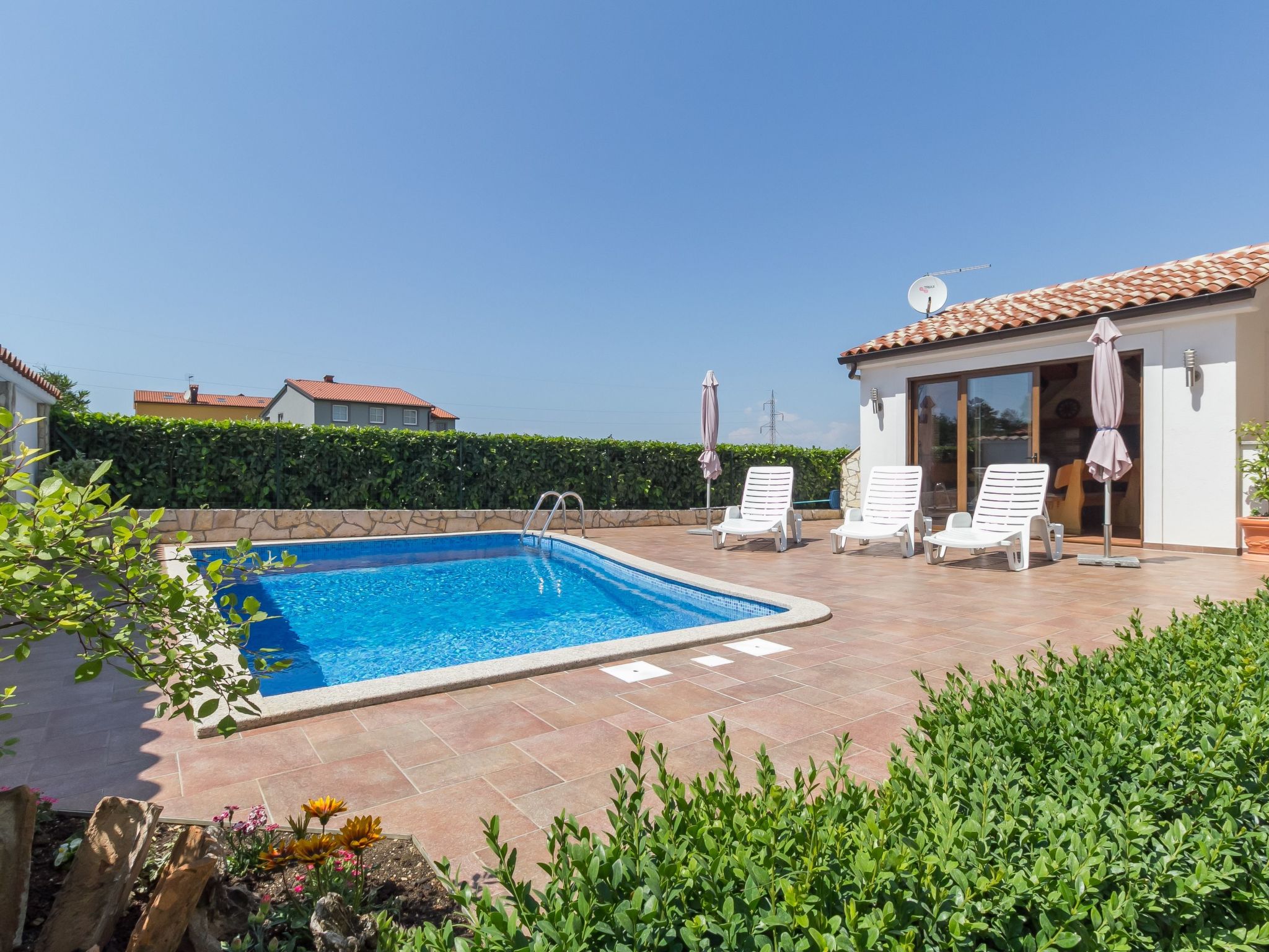 Schönes Ferienhaus mit Swimmingpool-Image-tags.info