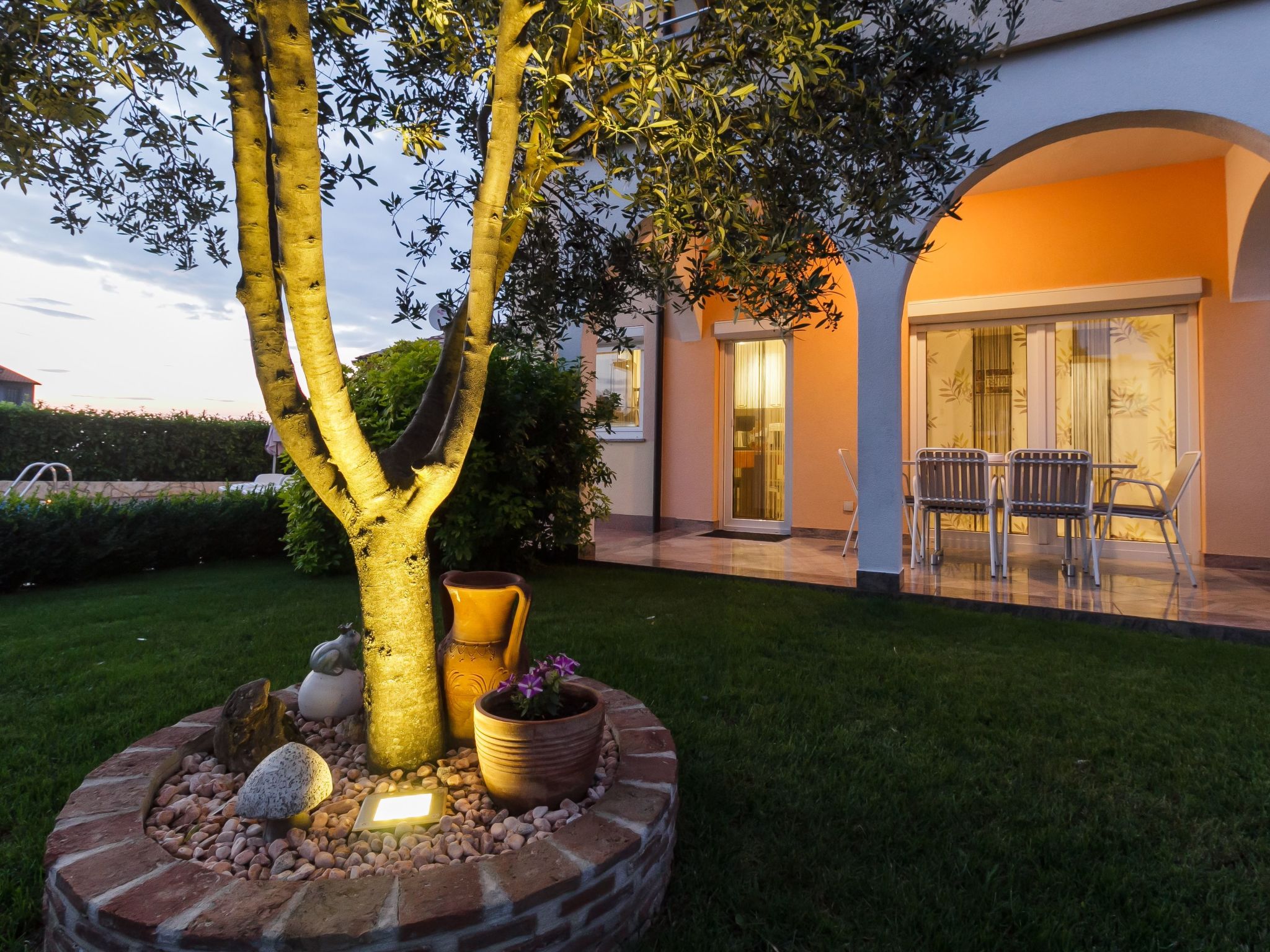 Schönes Ferienhaus mit Swimmingpool-Image-tags.info