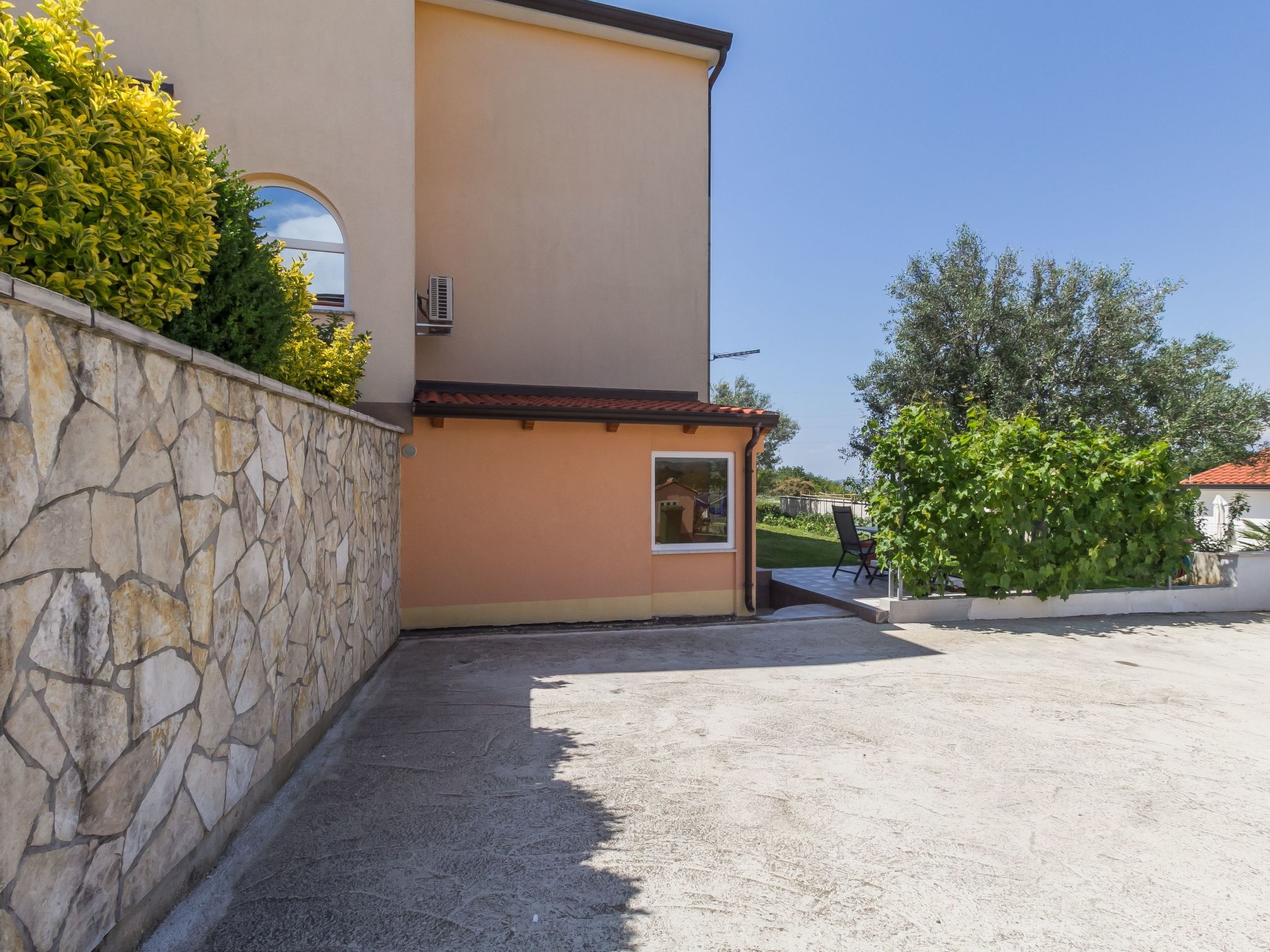 Schönes Ferienhaus mit Swimmingpool-Image-tags.info