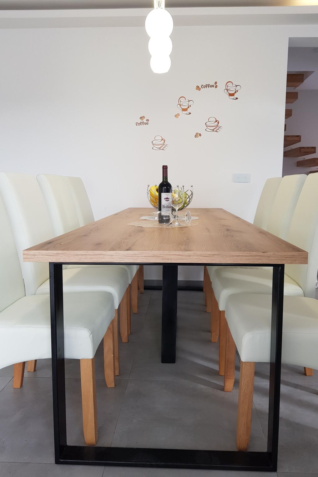 Mit privatem Pool in Ruhiger lage.-Drinnen