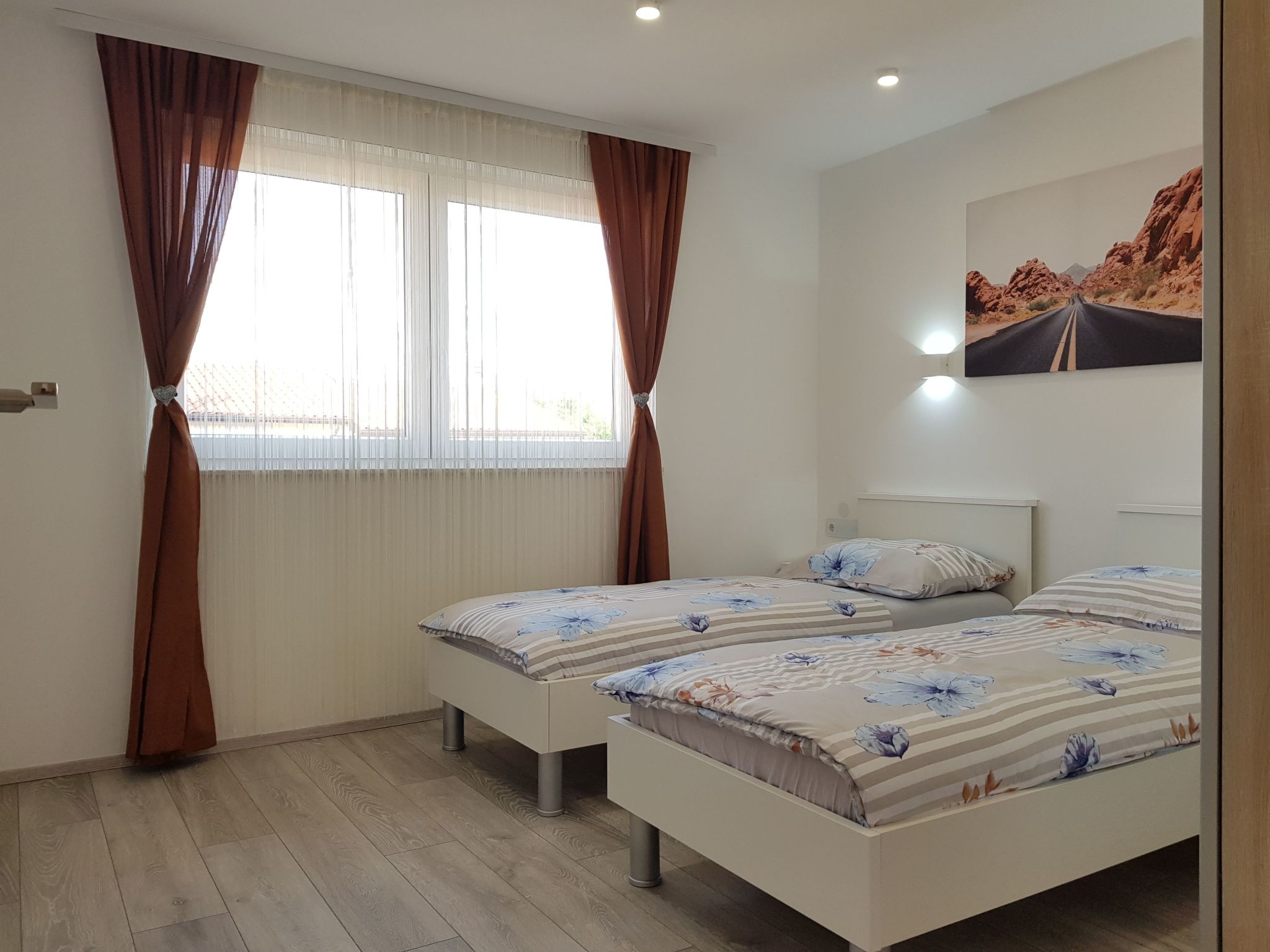 Mit privatem Pool in Ruhiger lage.-Drinnen