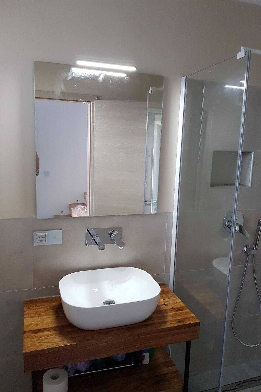 Mit privatem Pool in Ruhiger lage.-Drinnen