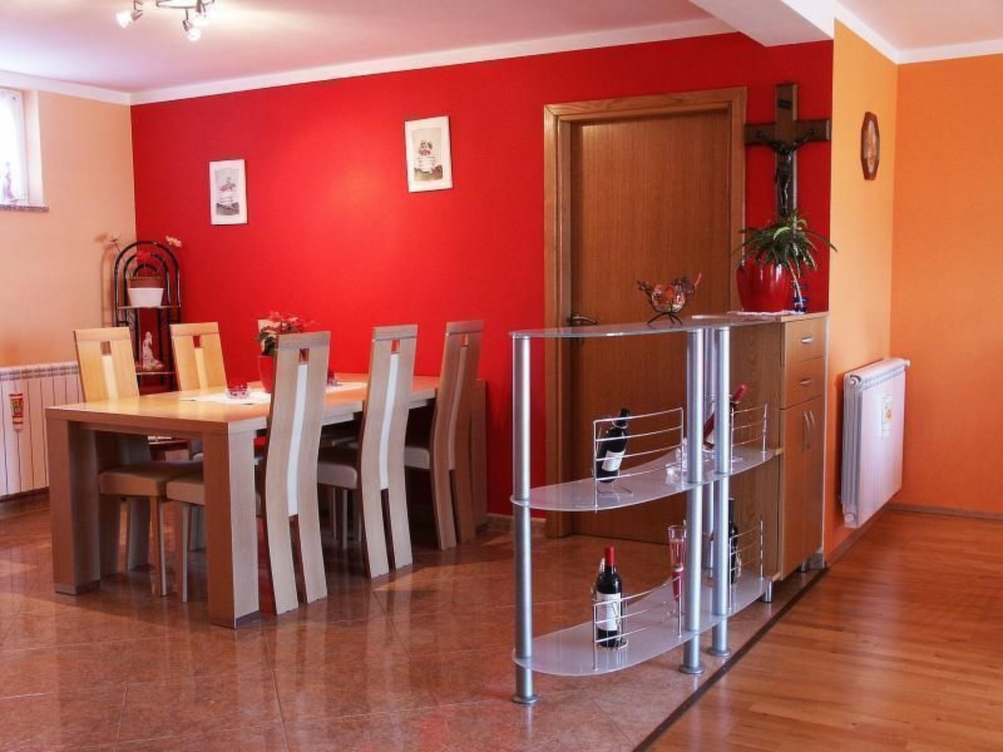 Mit Panoramablick in ruhiger Lage-Drinnen