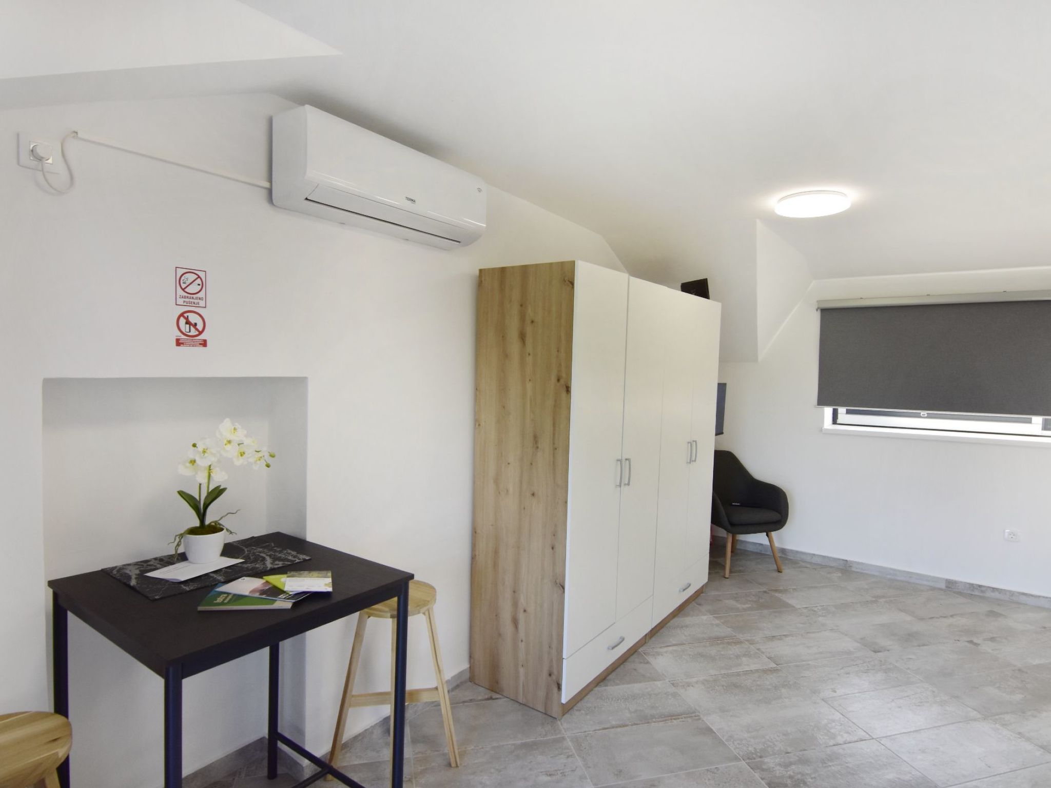 Studio Apartment Fenix 4 - Image-tags.info