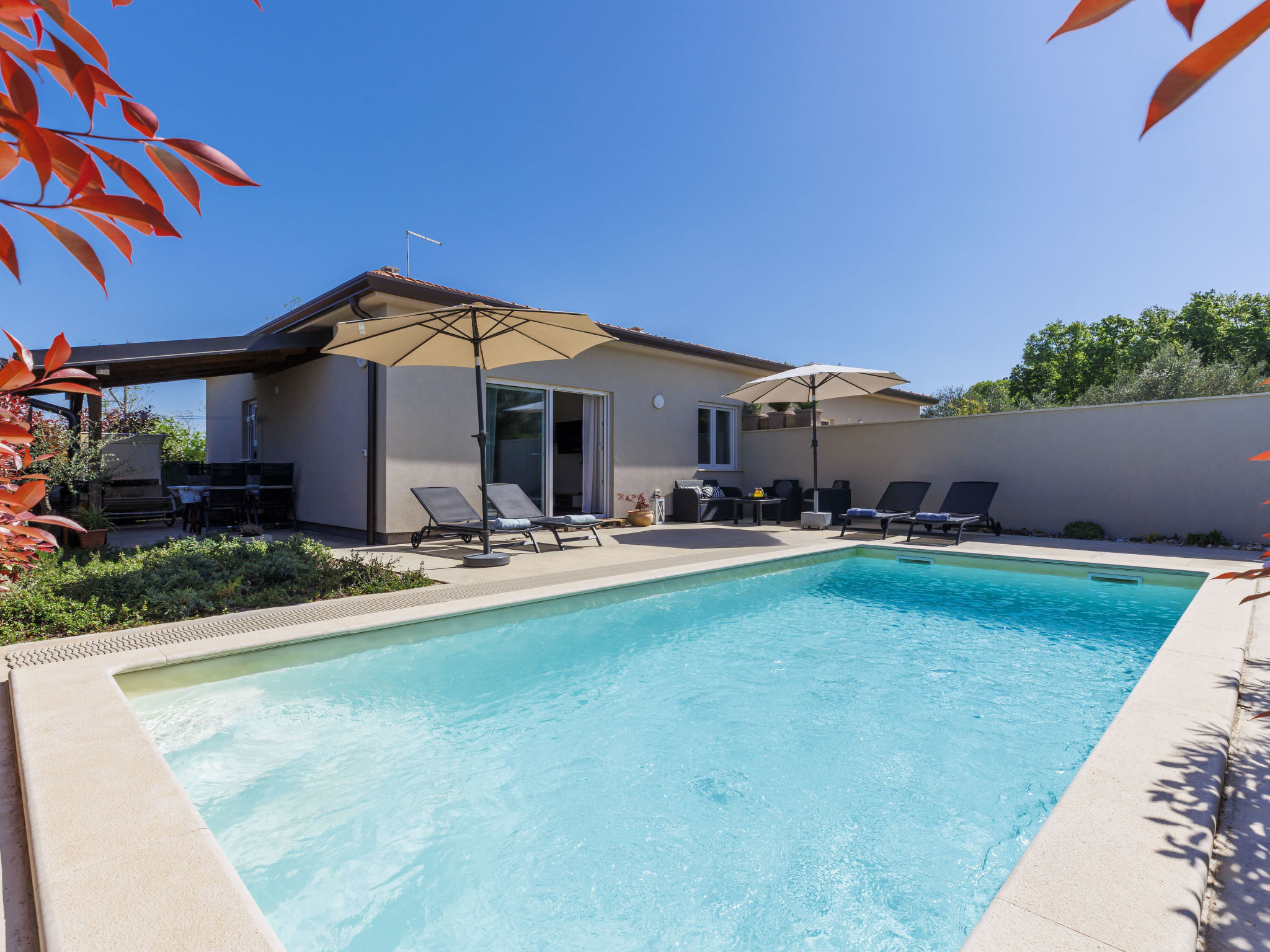 Eja — Pool Outdoor (3 of 43)