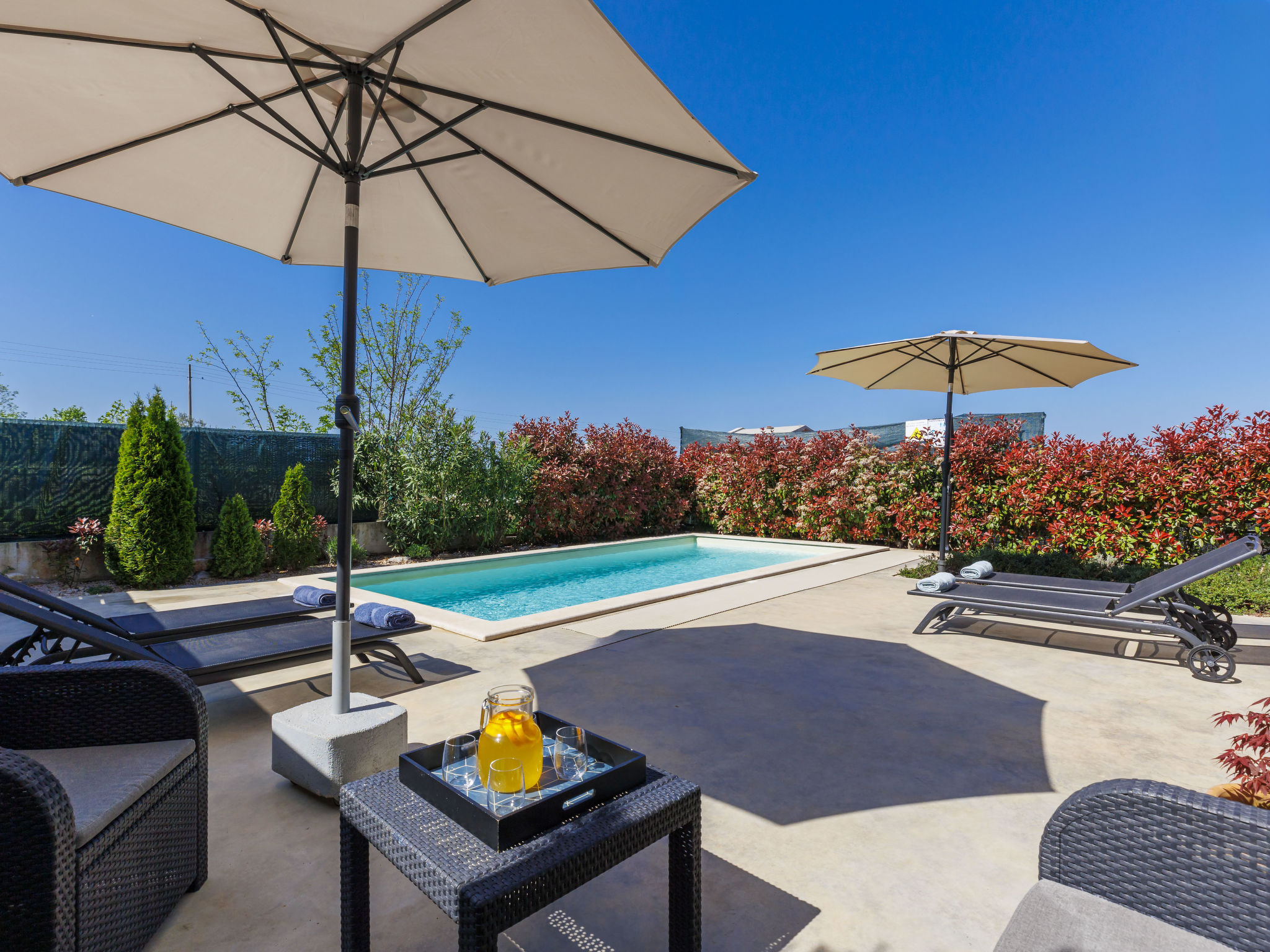 Eja — Pool Outdoor (5 of 43)