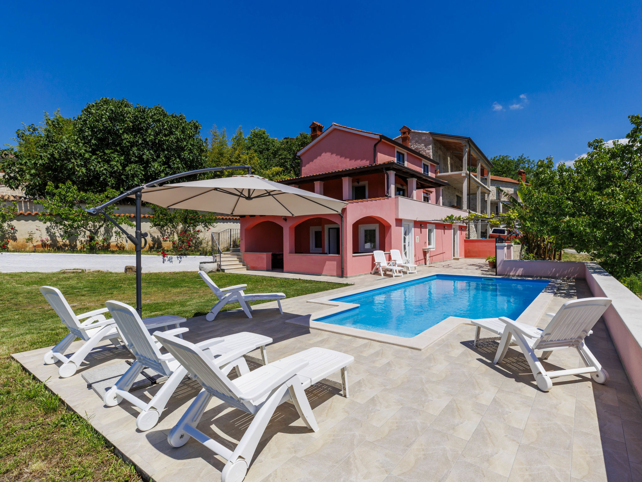 Vakantiehuis met privé zwembad in Buje/Krasica (Kroatië) voor 7 personen