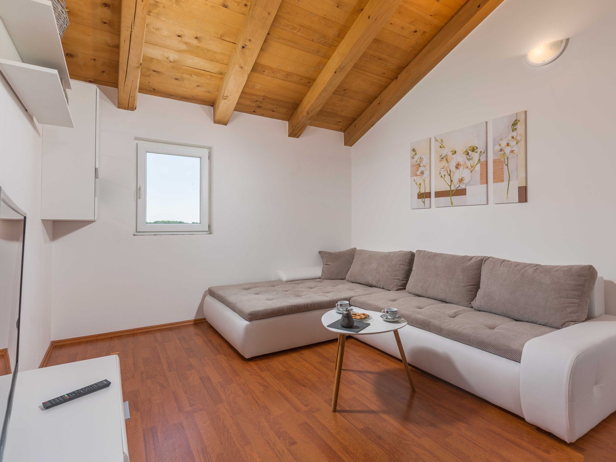 "The Village"-Image-tags.info