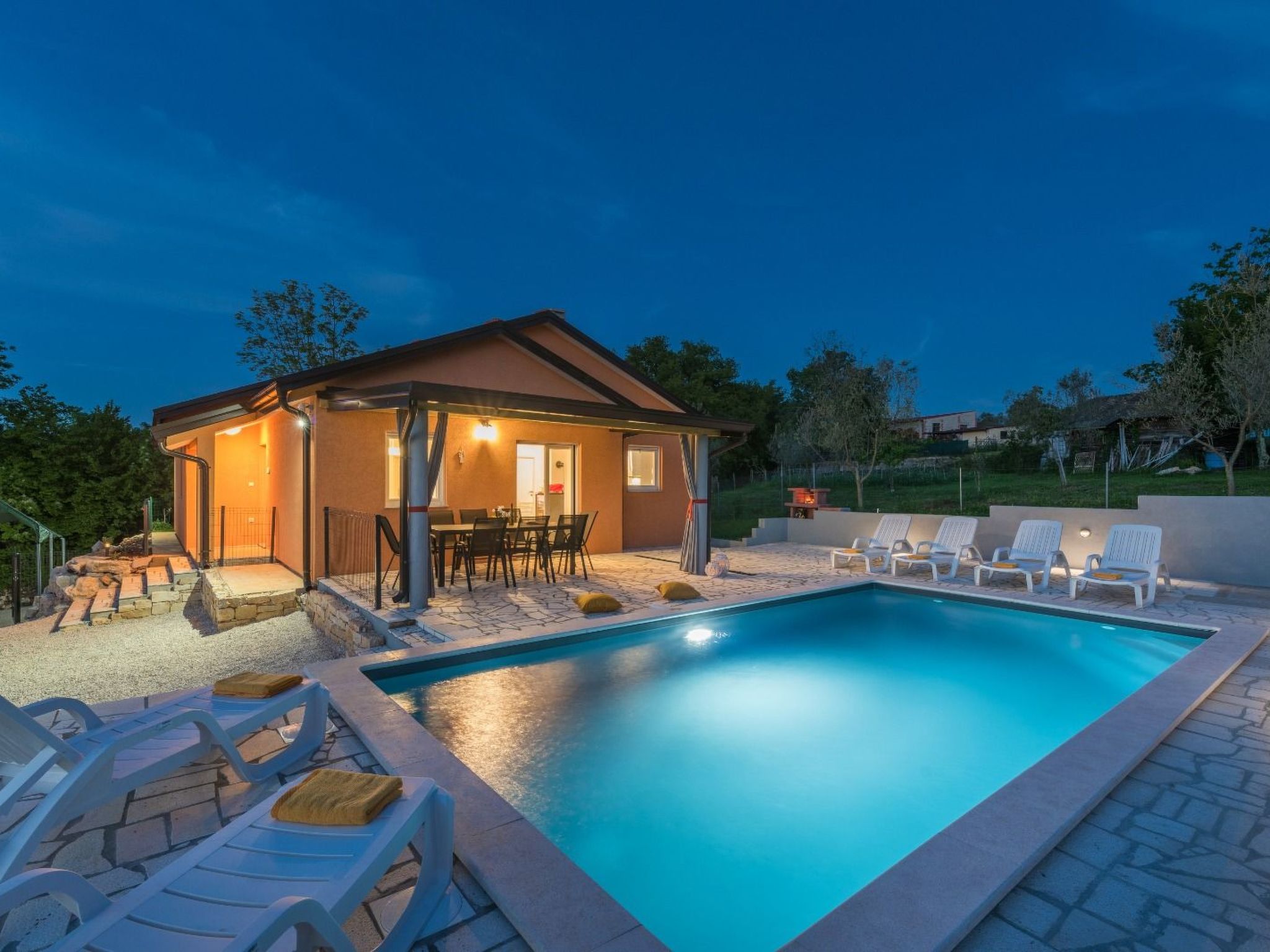 Villa Pendolina mit privatem Pool und Jacuzzi-Dedans