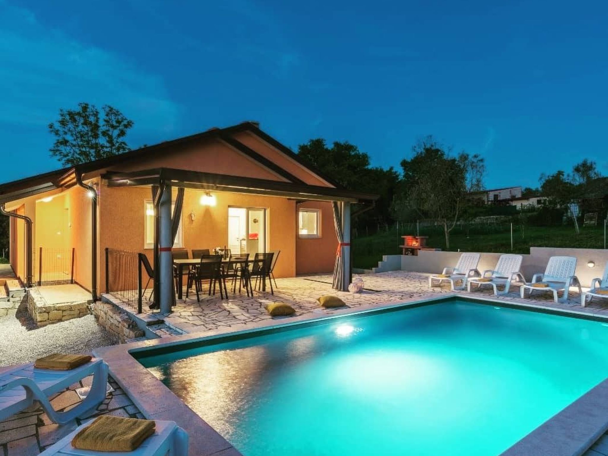 Villa Pendolina mit privatem Pool und Jacuzzi-Dedans