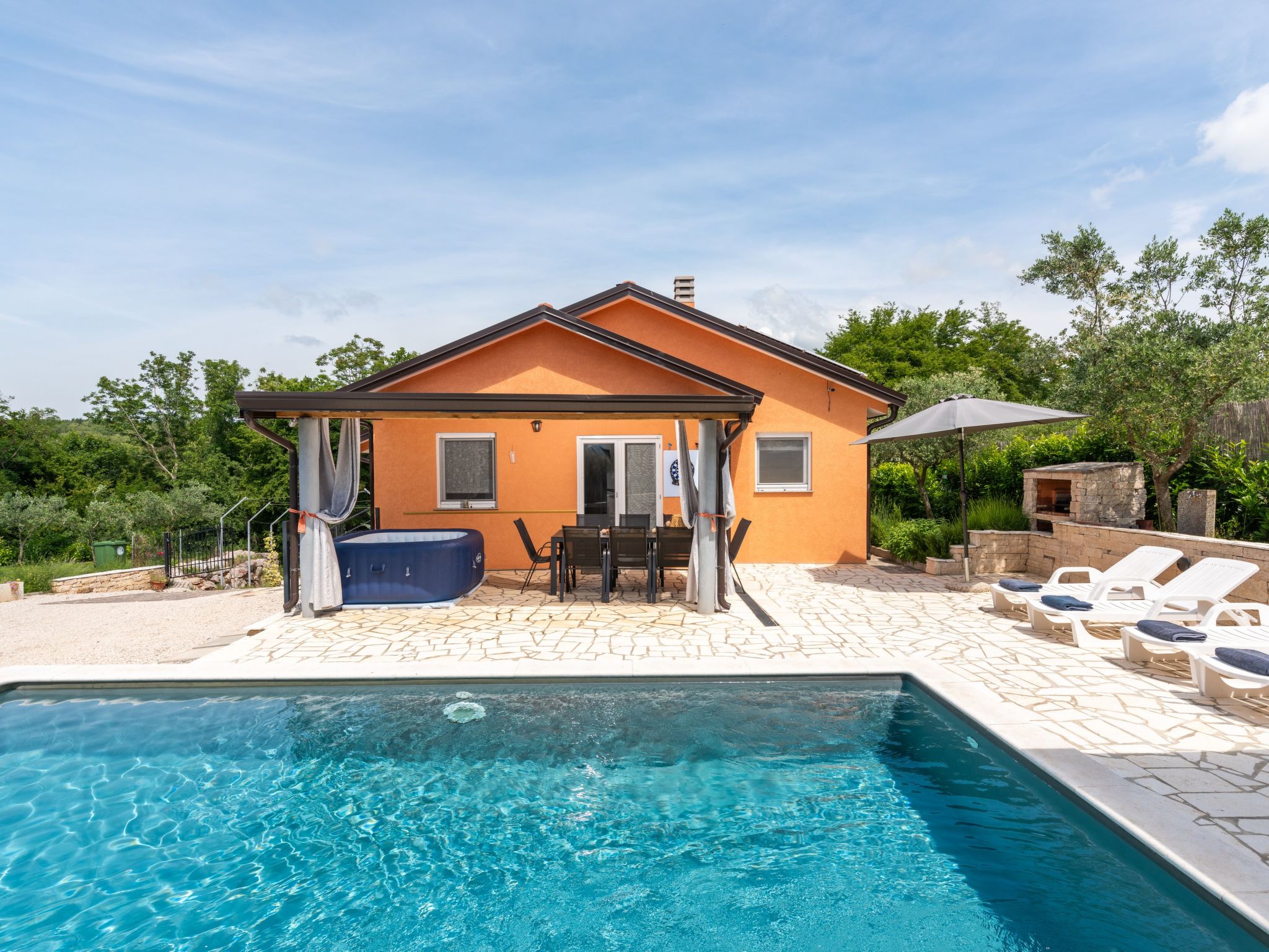 Villa Pendolina mit privatem Pool und Jacuzzi-Dedans