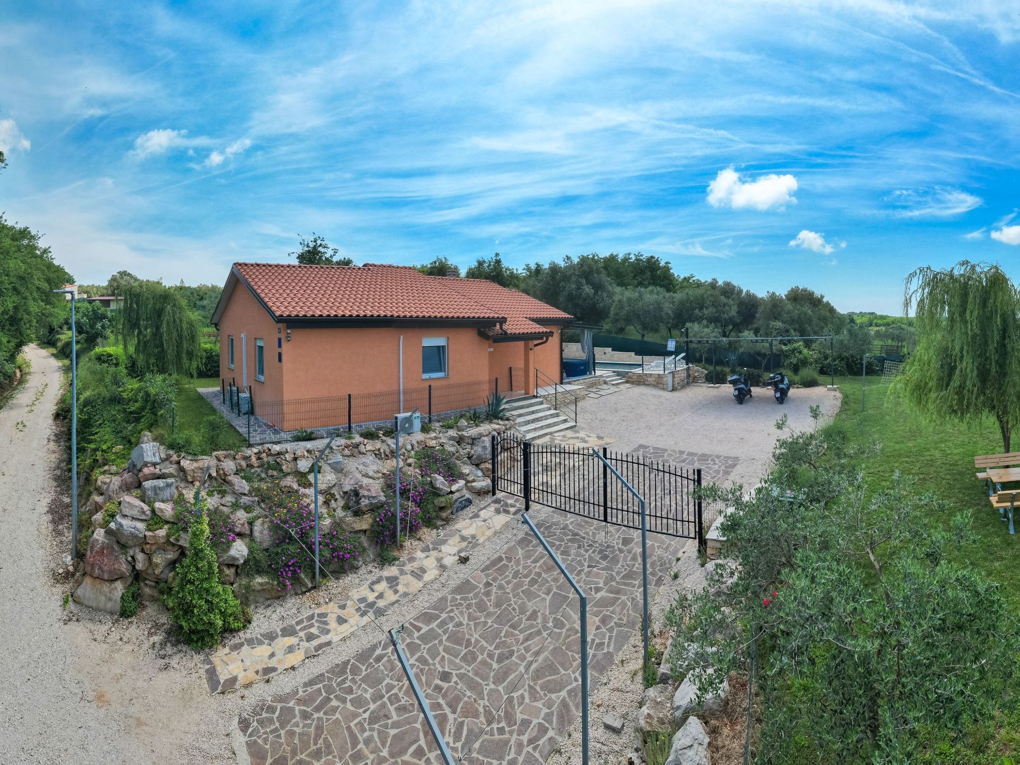 Villa Pendolina mit privatem Pool und Jacuzzi-Dedans