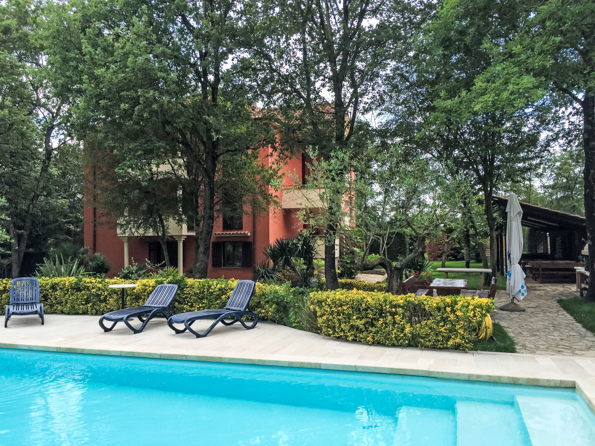"Plavo More" mit Terrasse
