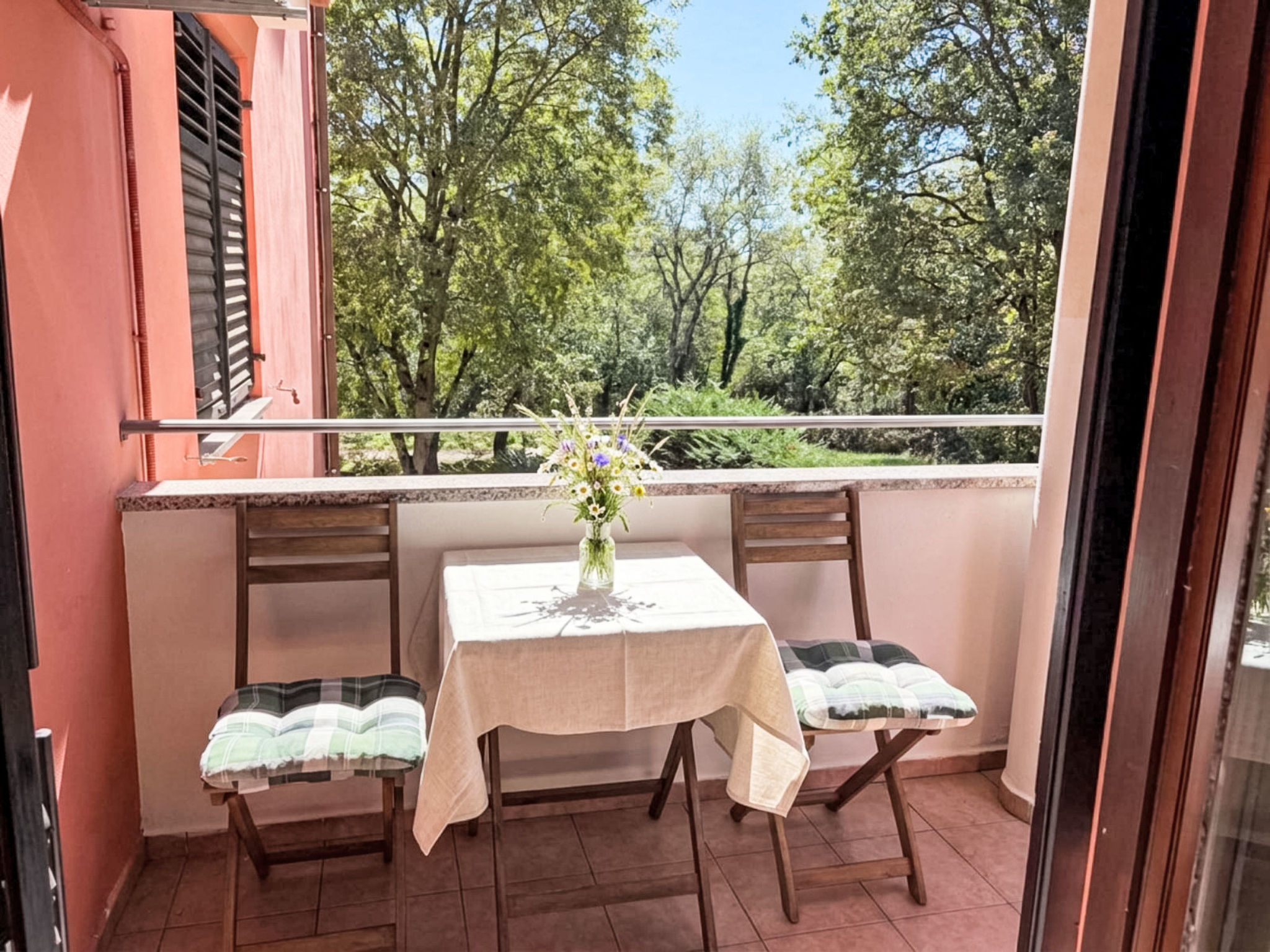 "Plavo More" mit Terrasse