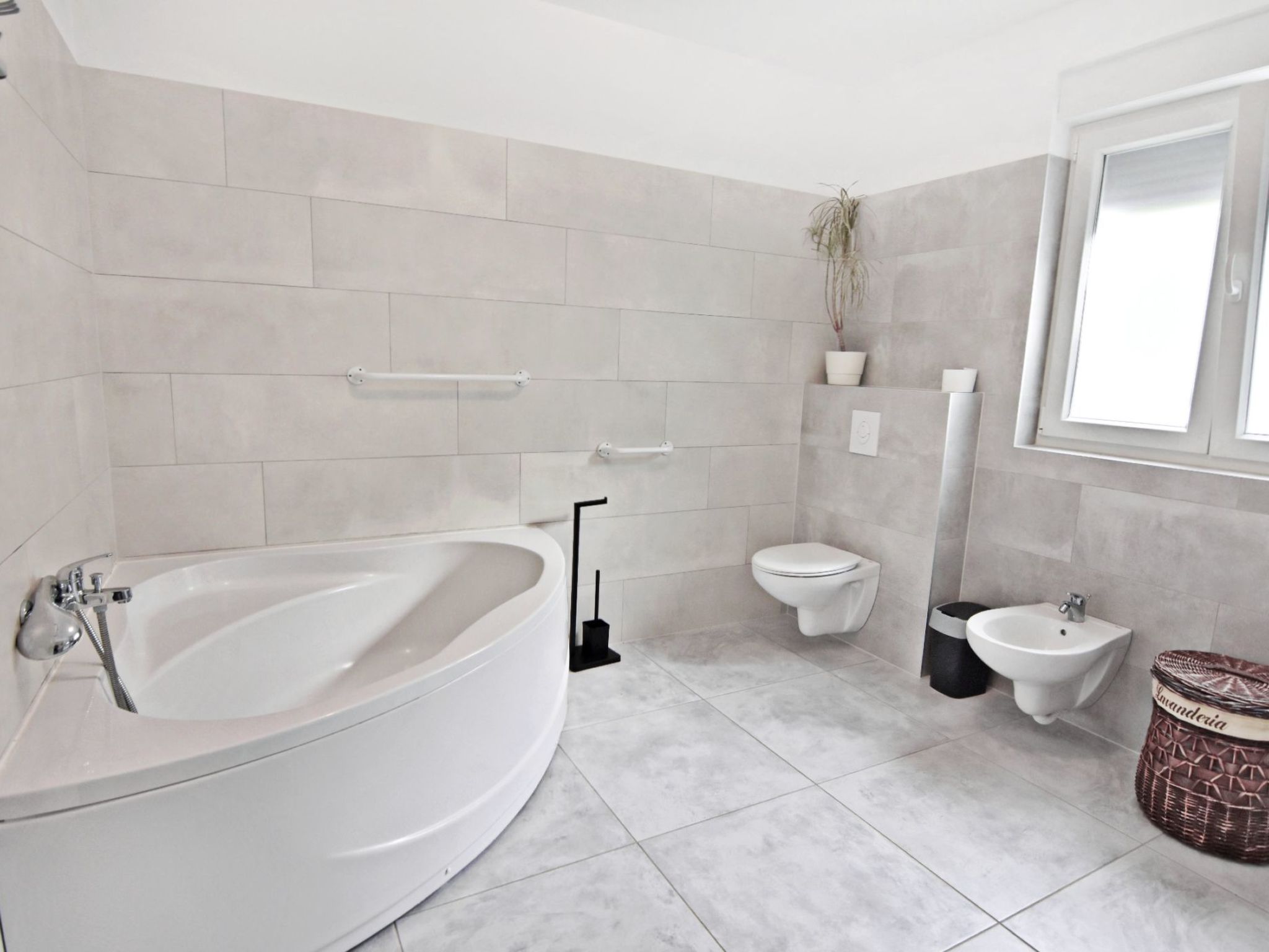 Buroli kuća-Image-tags.info