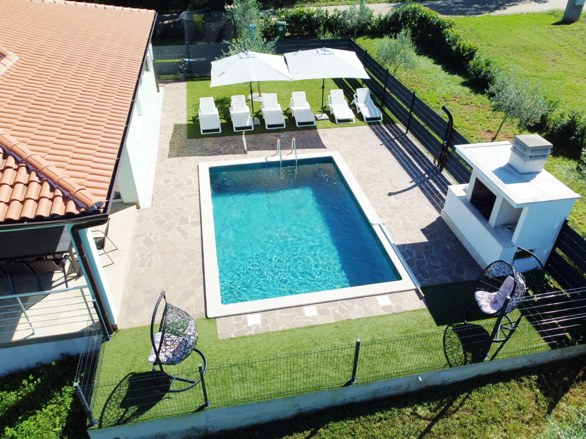 Buroli kuća-Image-tags.info