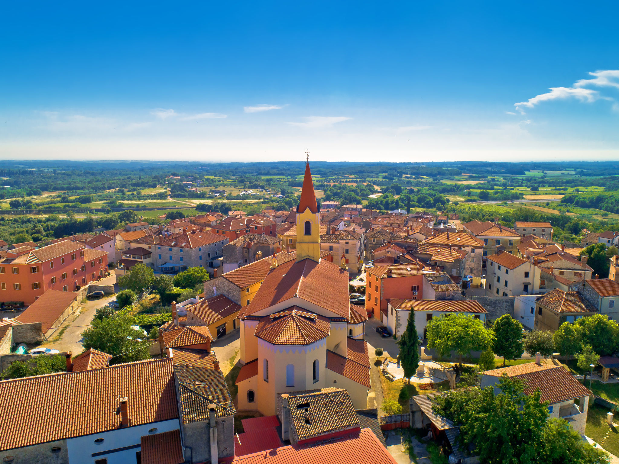 Buroli kuća-Omgeving