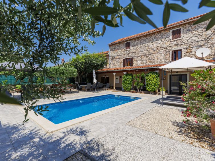 8-persoons vakantiehuis Villa Lucky met privézwembad in Buje/Brtonigla in Buje/Brtonigla
