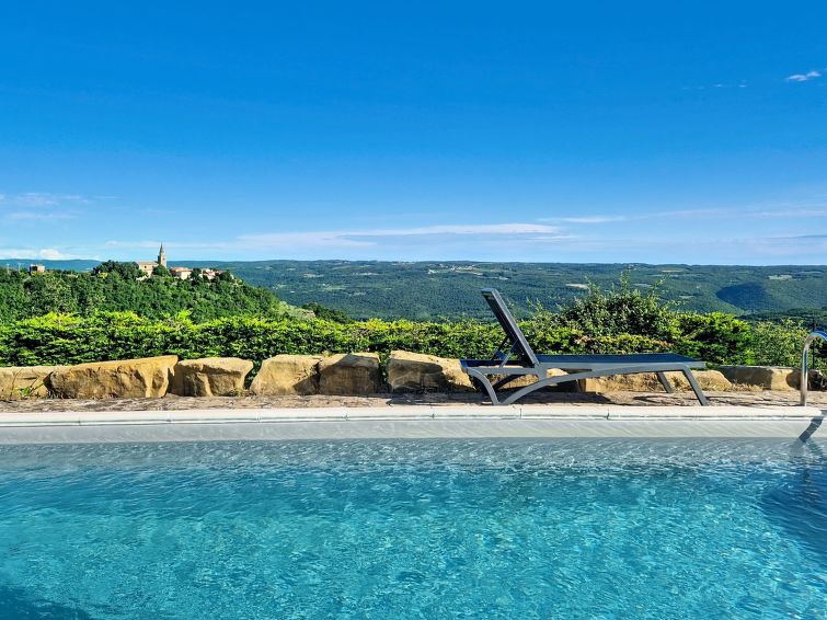 Privézwembad en ruimte in vakantiehuis Margherita, Grožnjan in Grožnjan