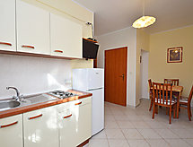 Appartement Mira in Umag: Zee & Strand op 20 Meter - thumbnail 5