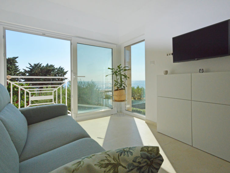 Mira Apartment in Umag