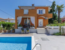Villa Alba: Zonovergoten appartement met privézwembad op 250m van zee in Umag - thumbnail 1