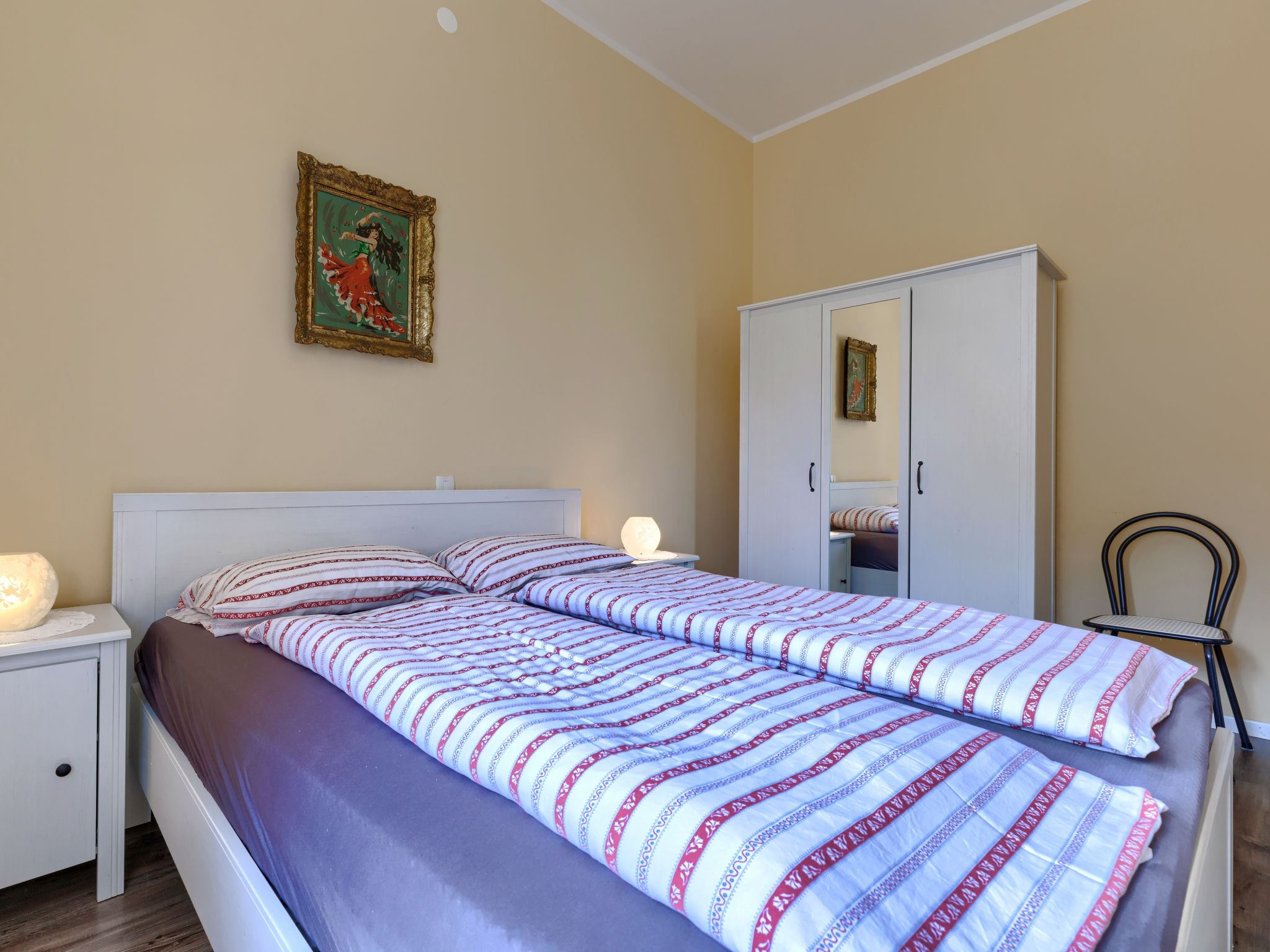 Photo of HR2200.135.1