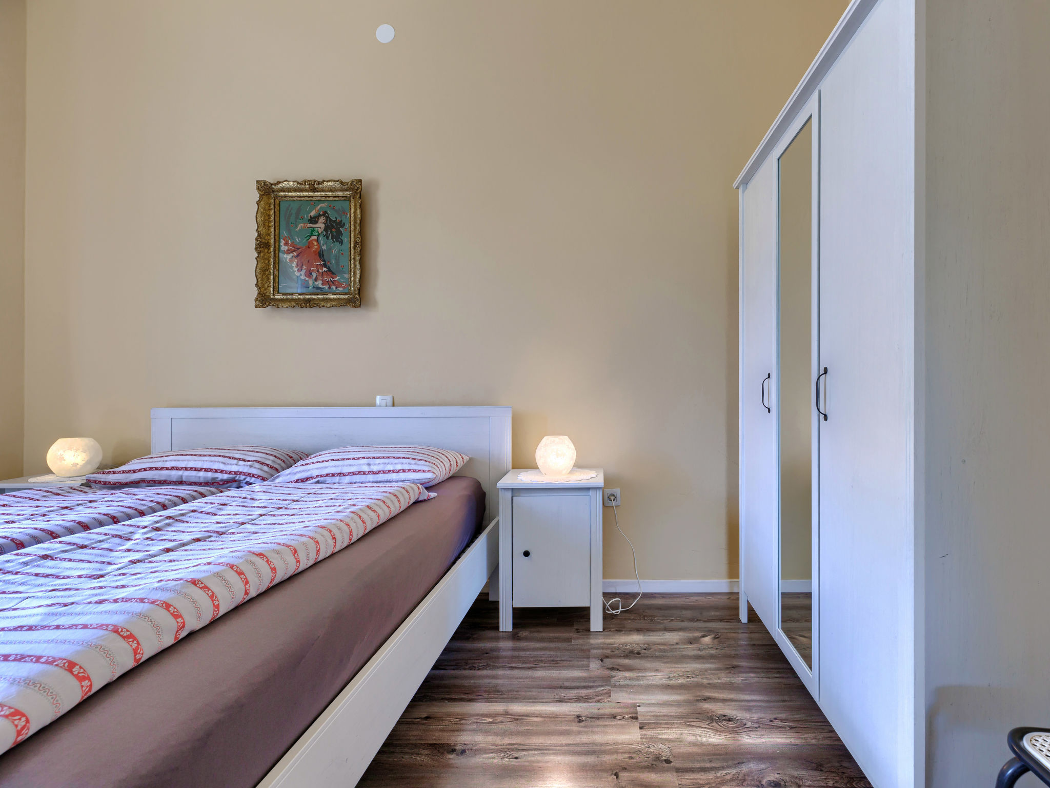 Photo of HR2200.135.1